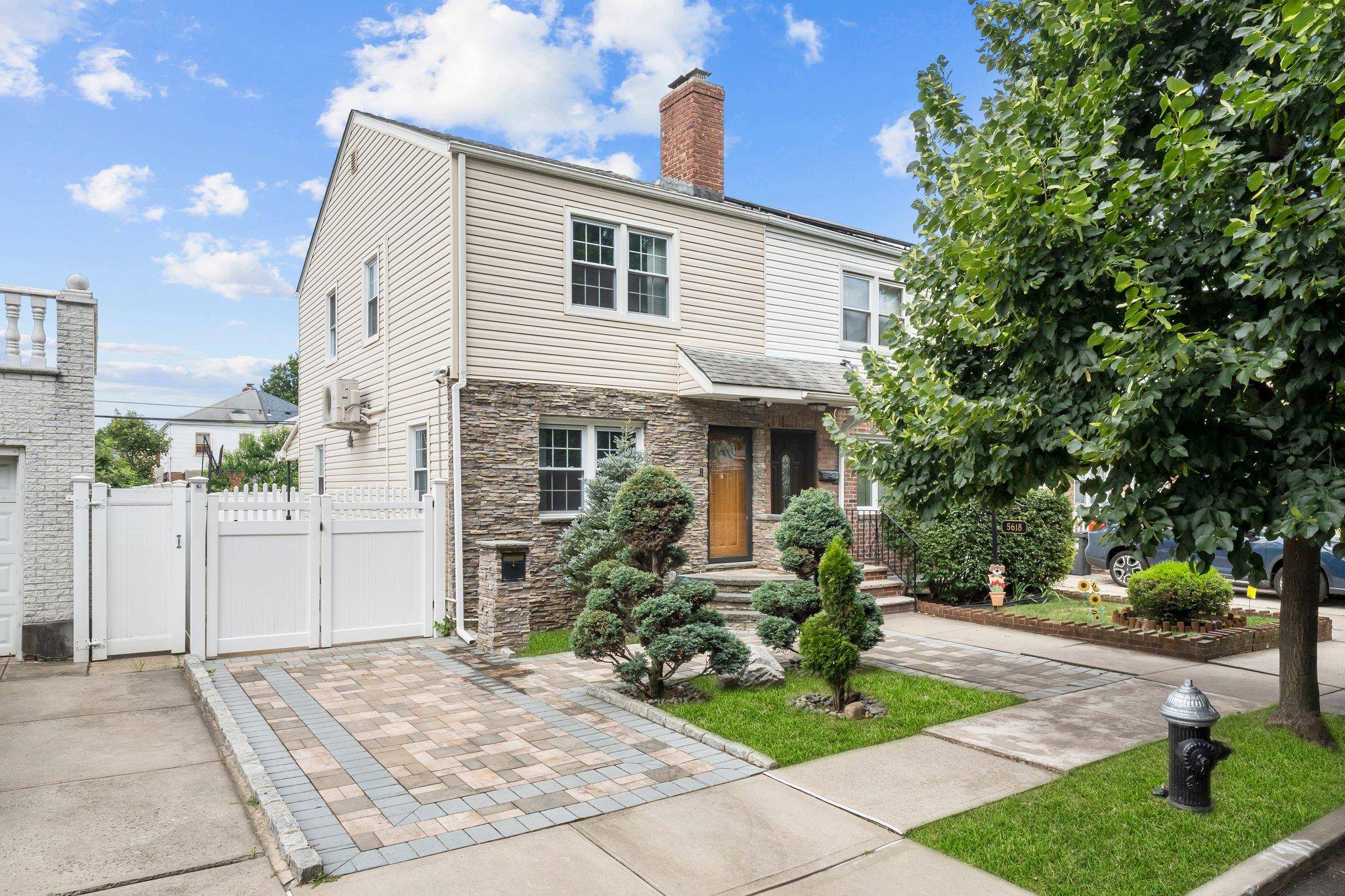 Fresh Meadows, NY 11365,5620 185th ST