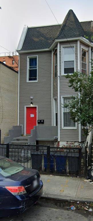 Bronx, NY 10452,130 W 165th ST