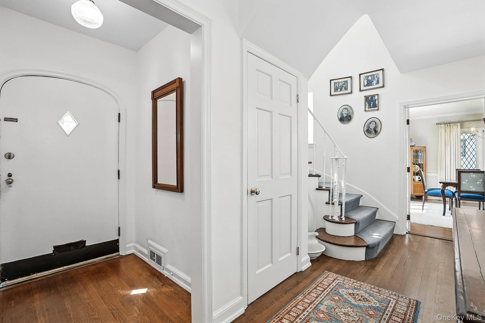 Larchmont, NY 10538,4 Villa LN