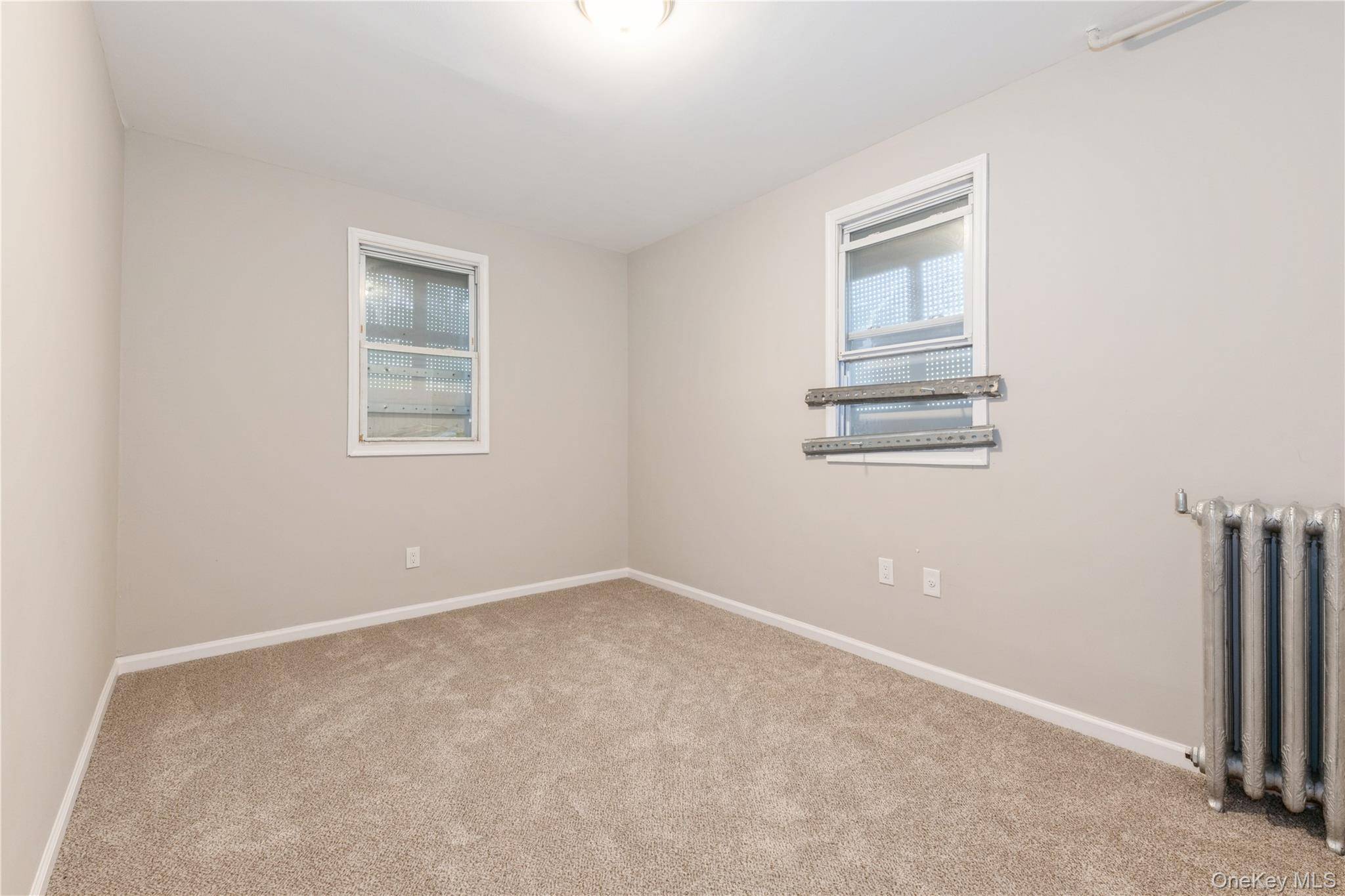 Saint Albans, NY 11412,194-56 Murdock AVE