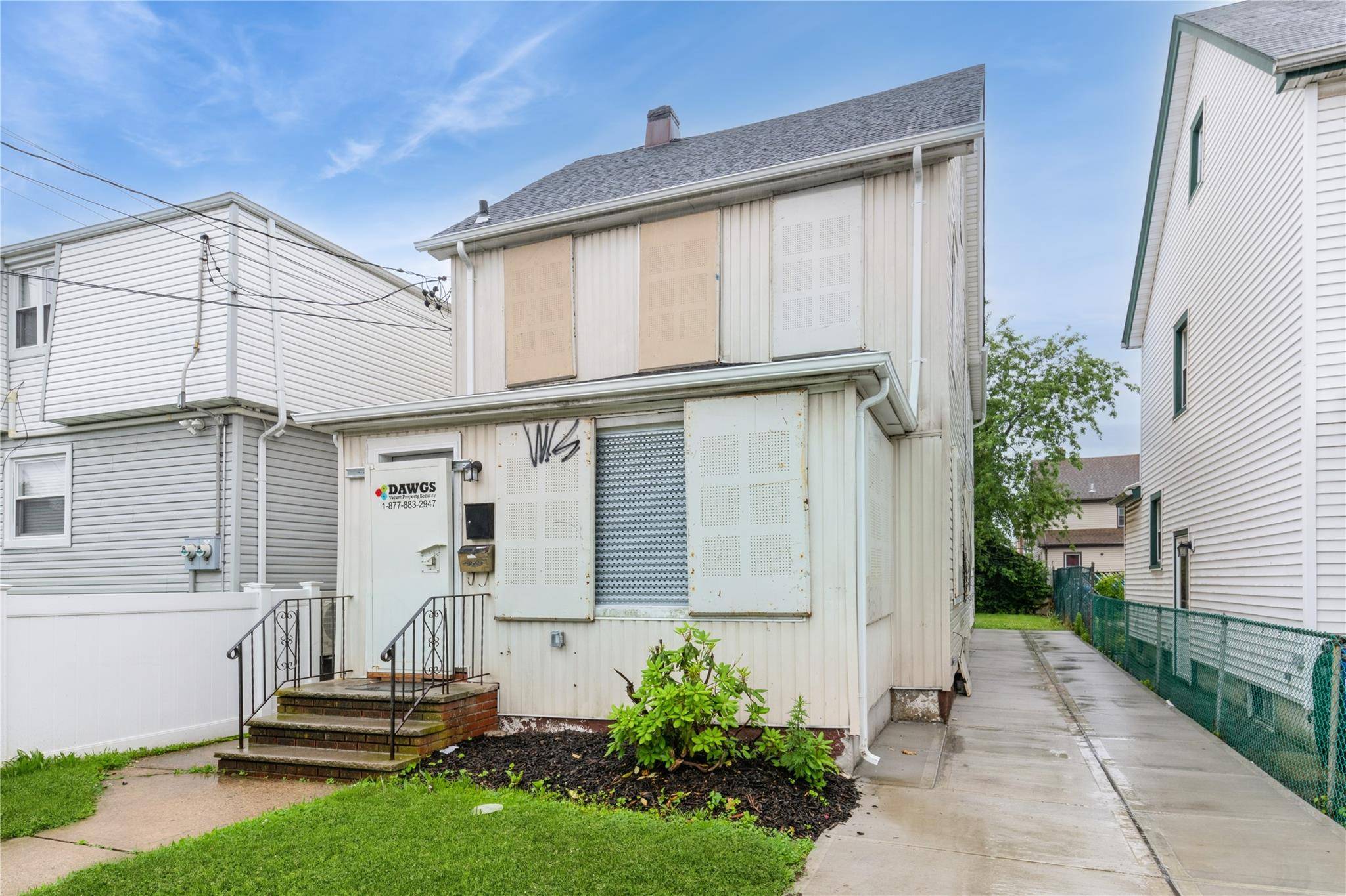 Saint Albans, NY 11412,194-56 Murdock AVE