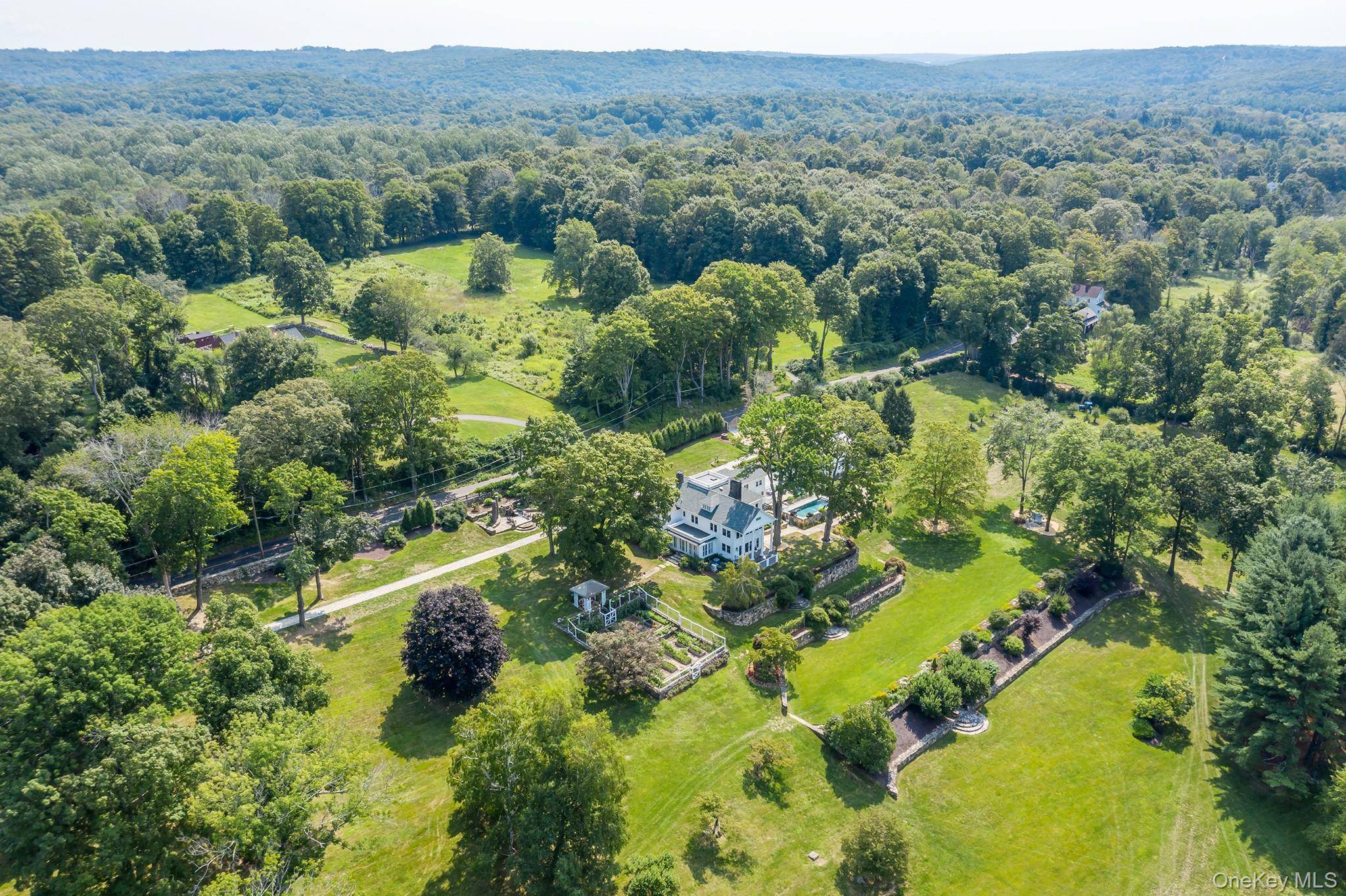 Danbury, CT 06810,151-155 Long Ridge RD