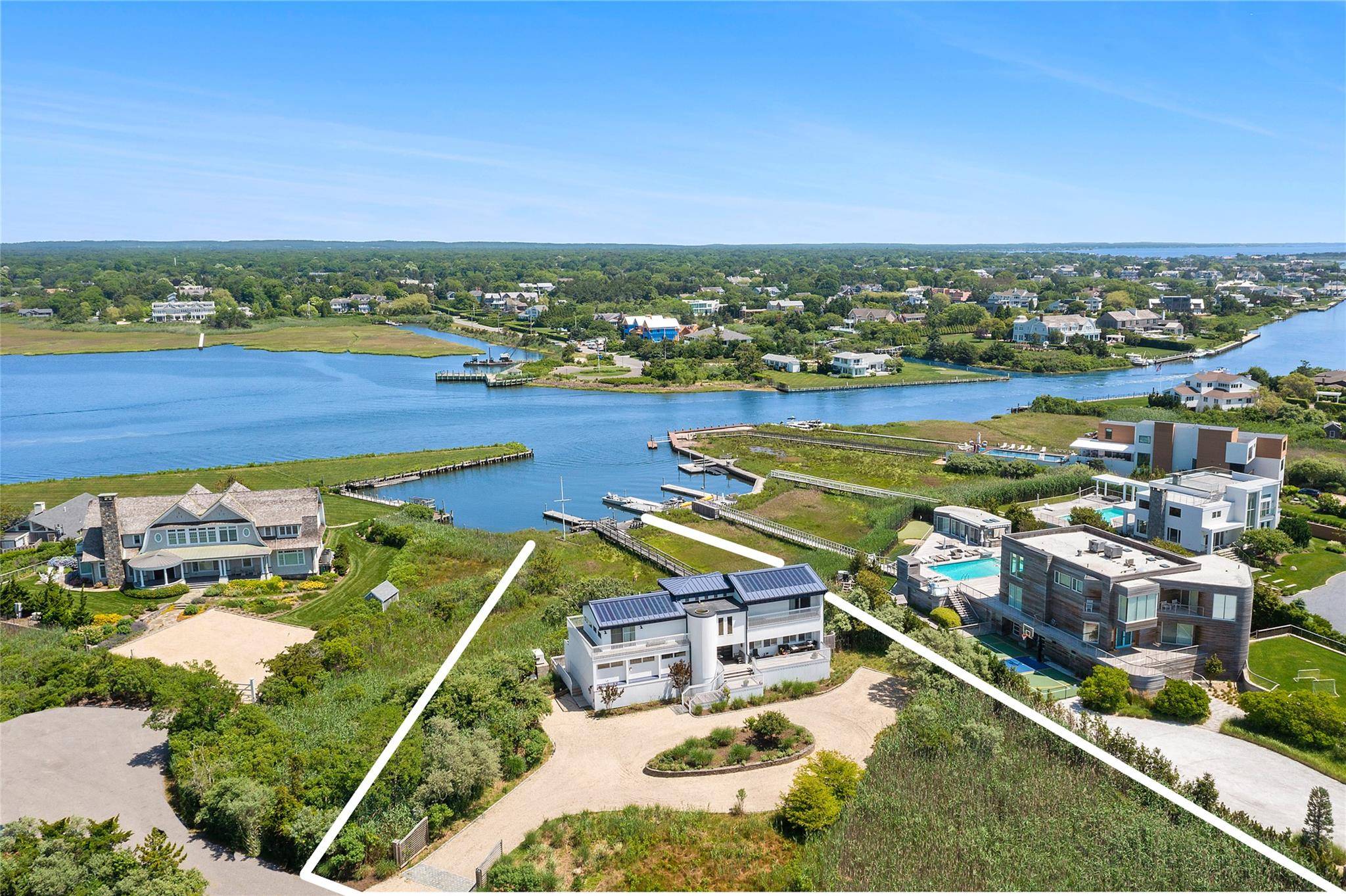 Quogue, NY 11959,3 Waters Edge DR