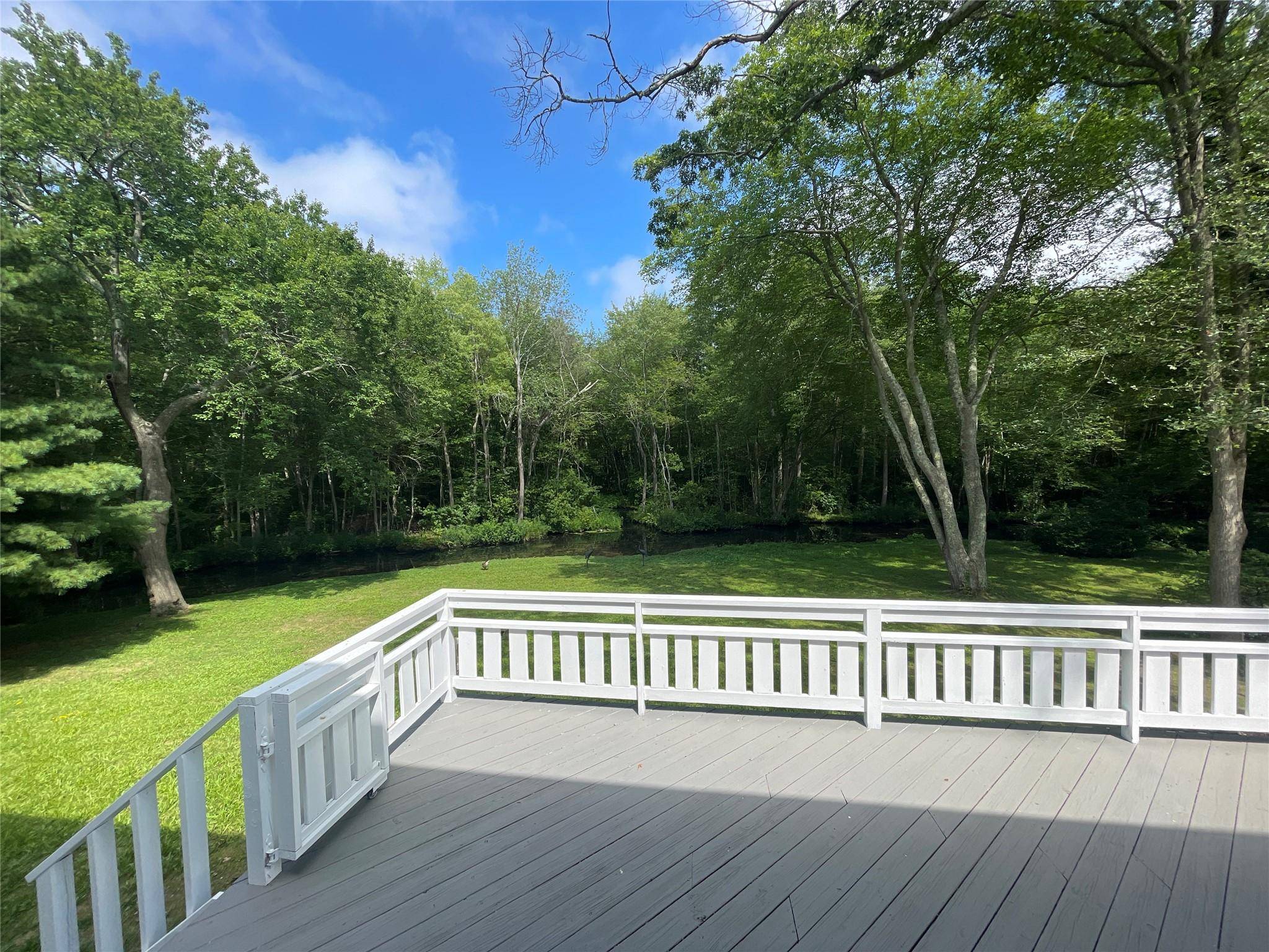 Bellmore, NY 11710,8 Trezza CT