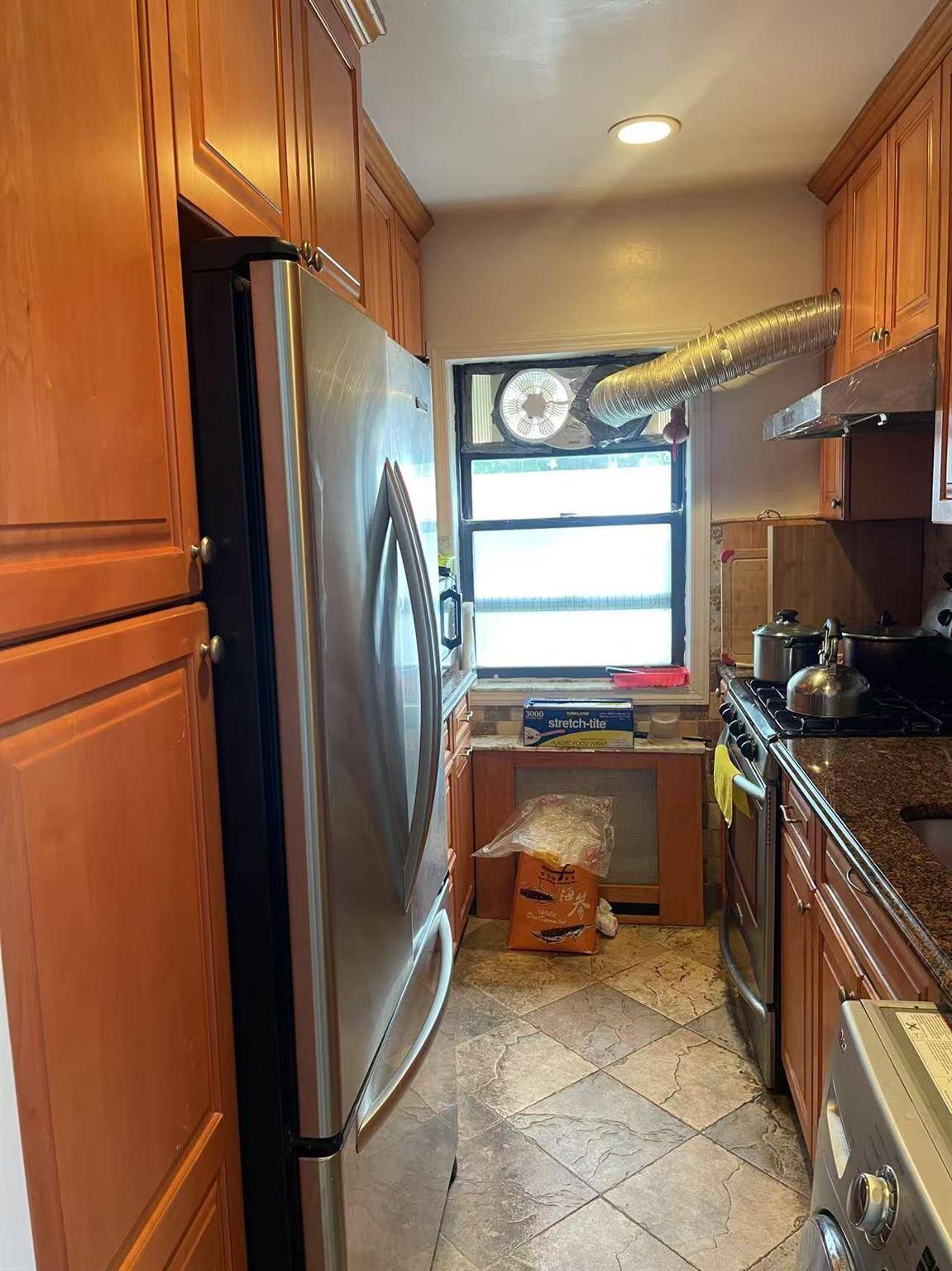 Fresh Meadows, NY 11365,67-12 197 street #Apt 1