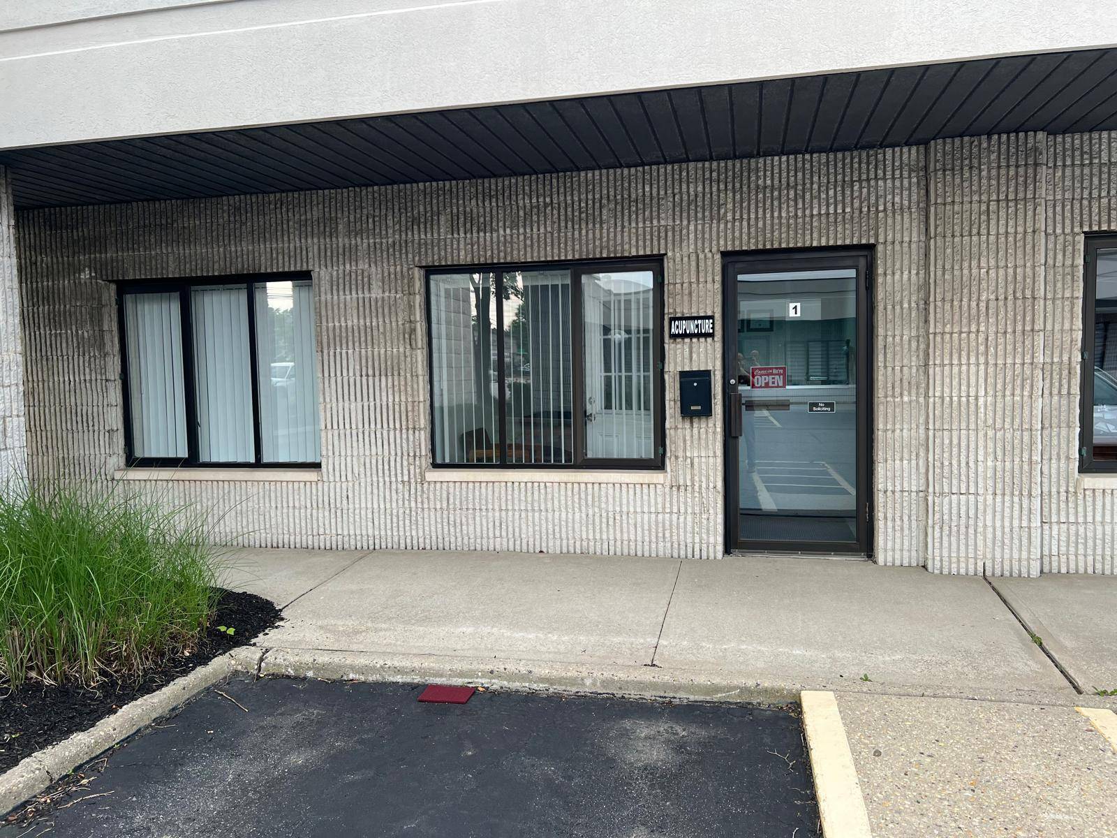 Commack, NY 11725,6268 Jericho TPKE #1