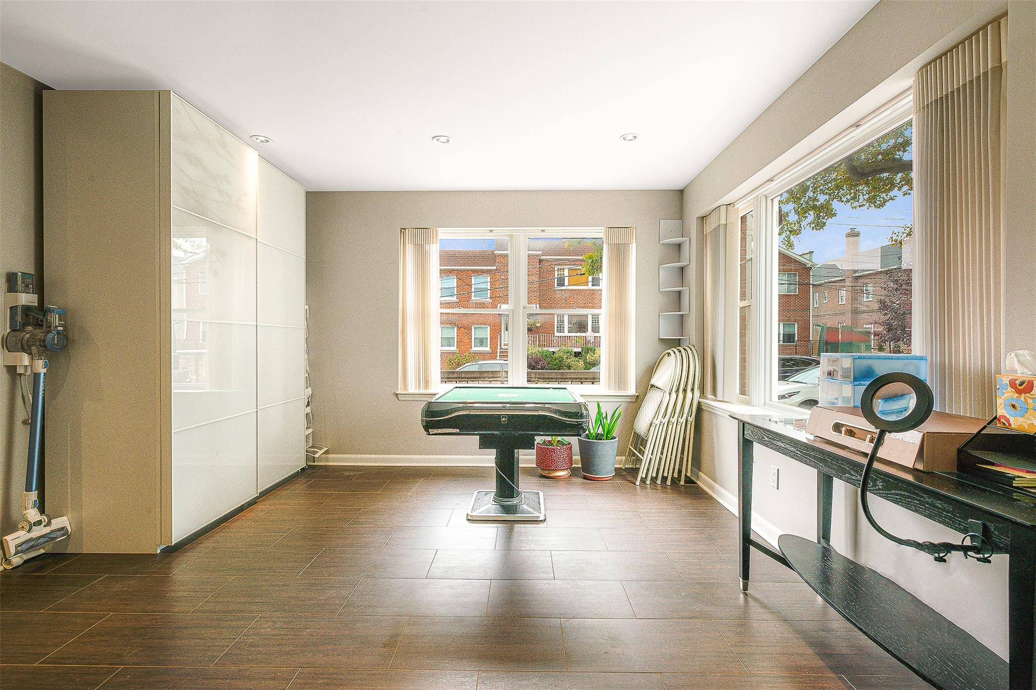 Middle Village, NY 11379,58-10 83rd PL