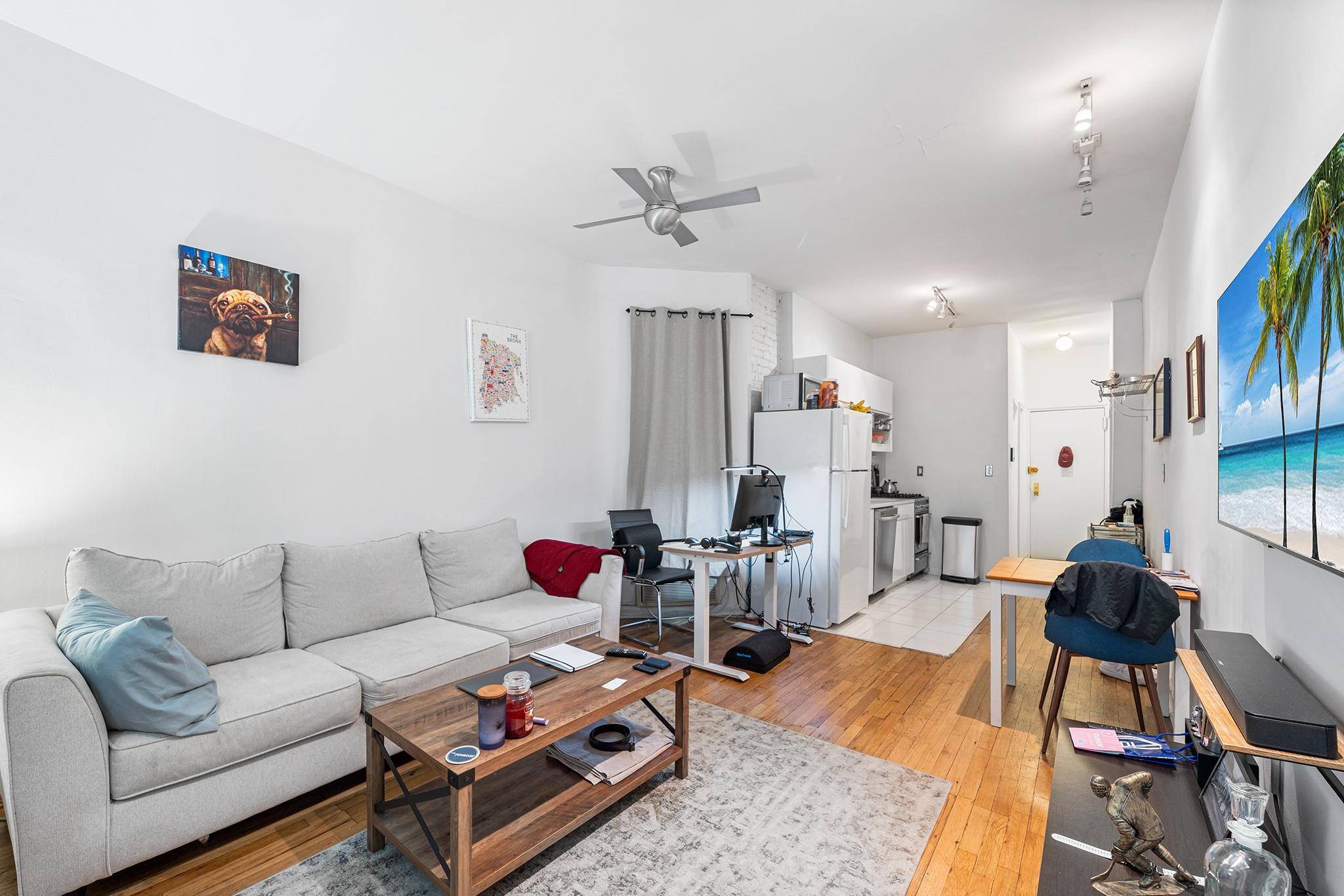 New York (manhattan), NY 10128,313 E 89th ST #2C