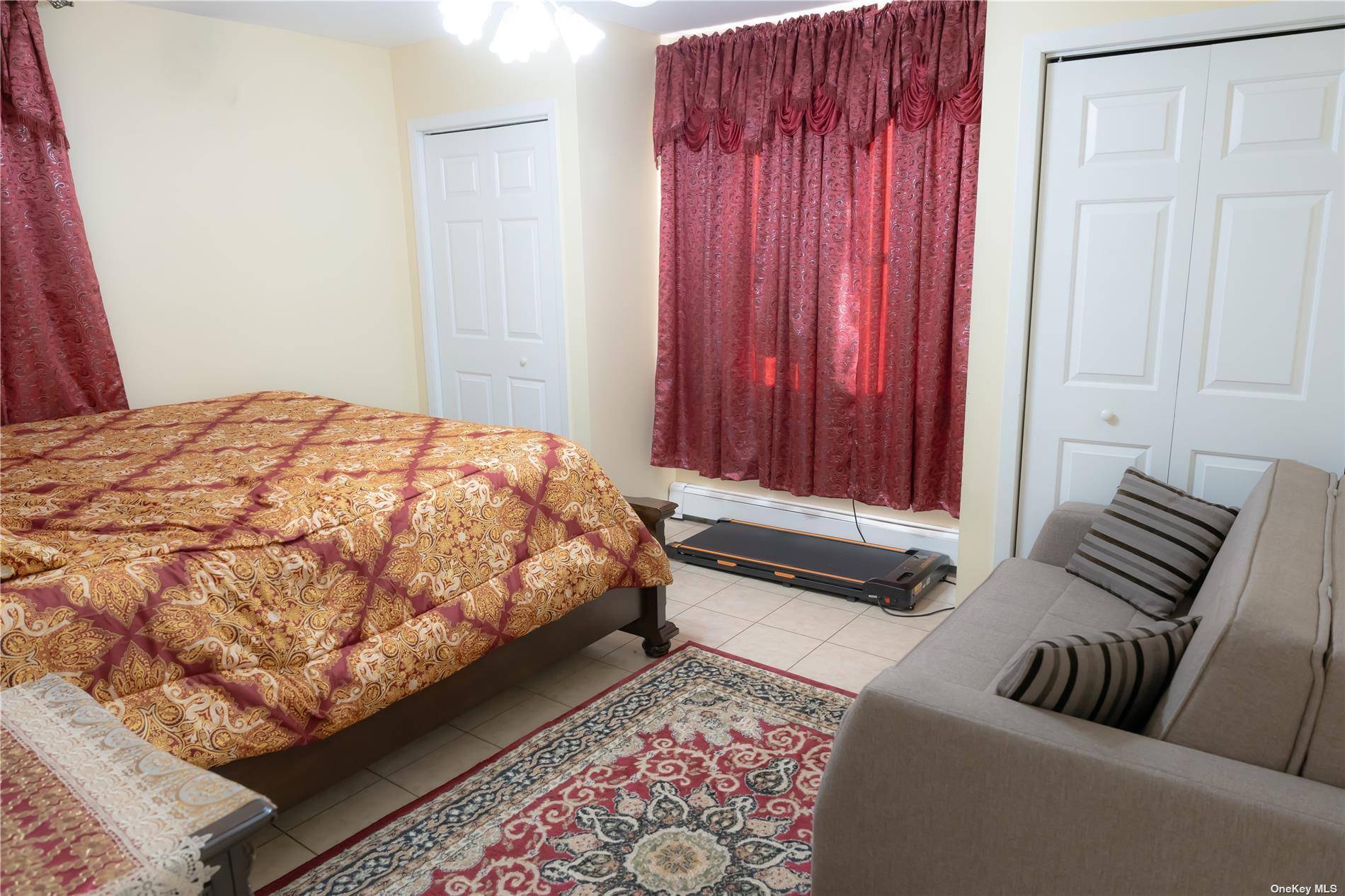 Elmont, NY 11003,129 Stewart ST