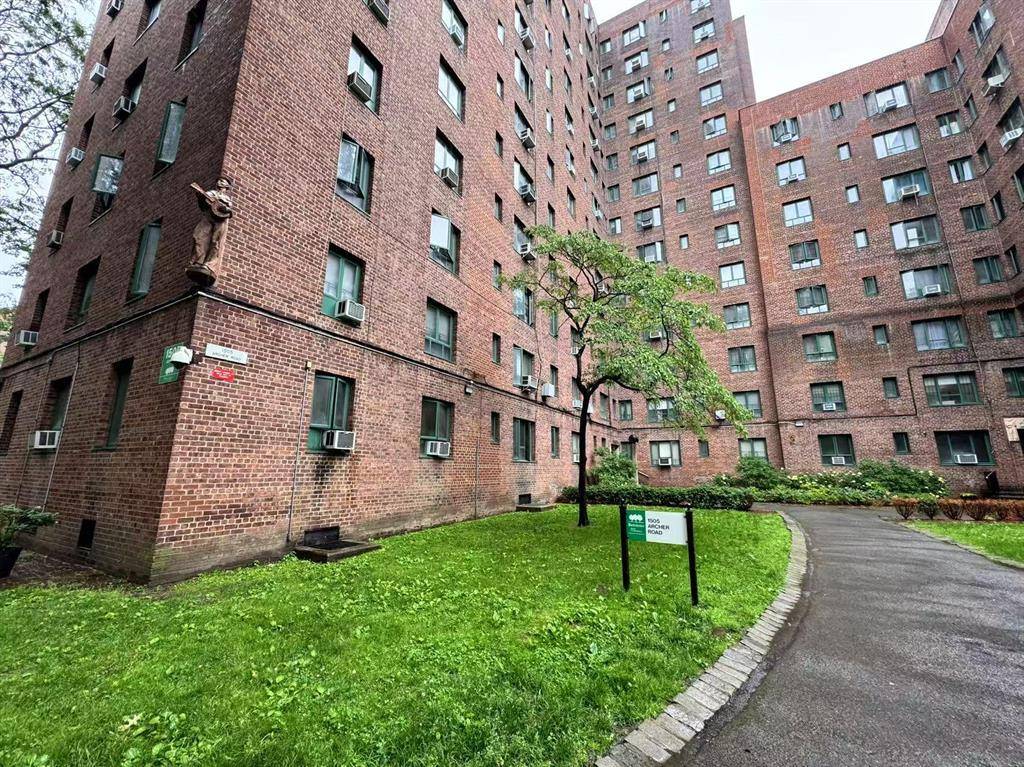Bronx, NY 10462,1505 Archer RD #6B