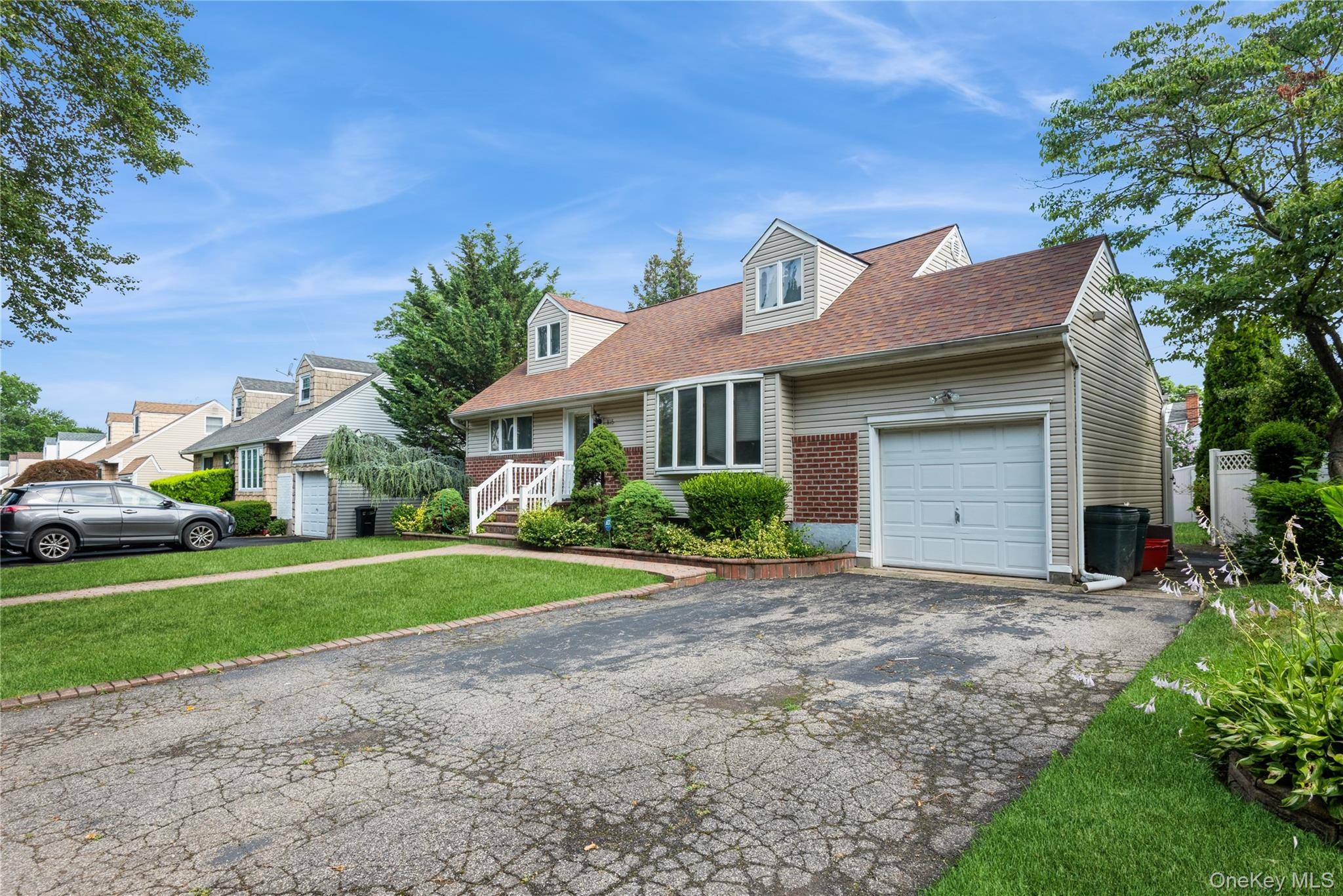 West Hempstead, NY 11552,815 Sunshine AVE