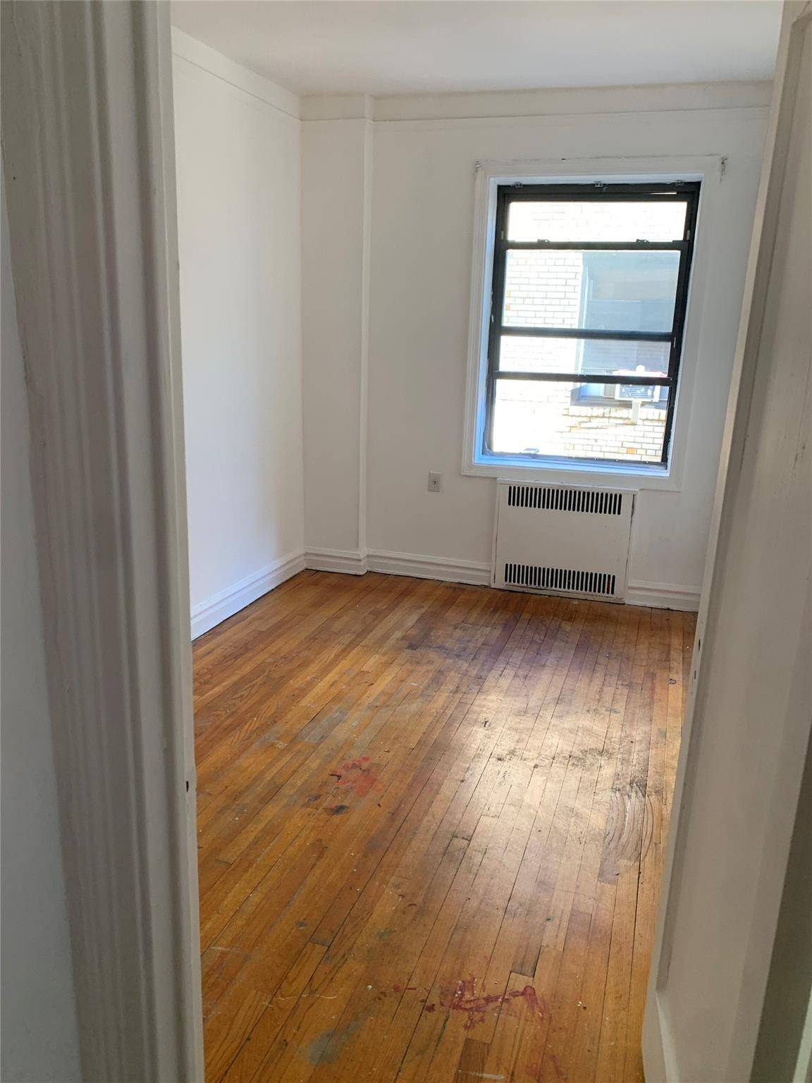 Jackson Heights, NY 11372,34-24 82nd ST #6J
