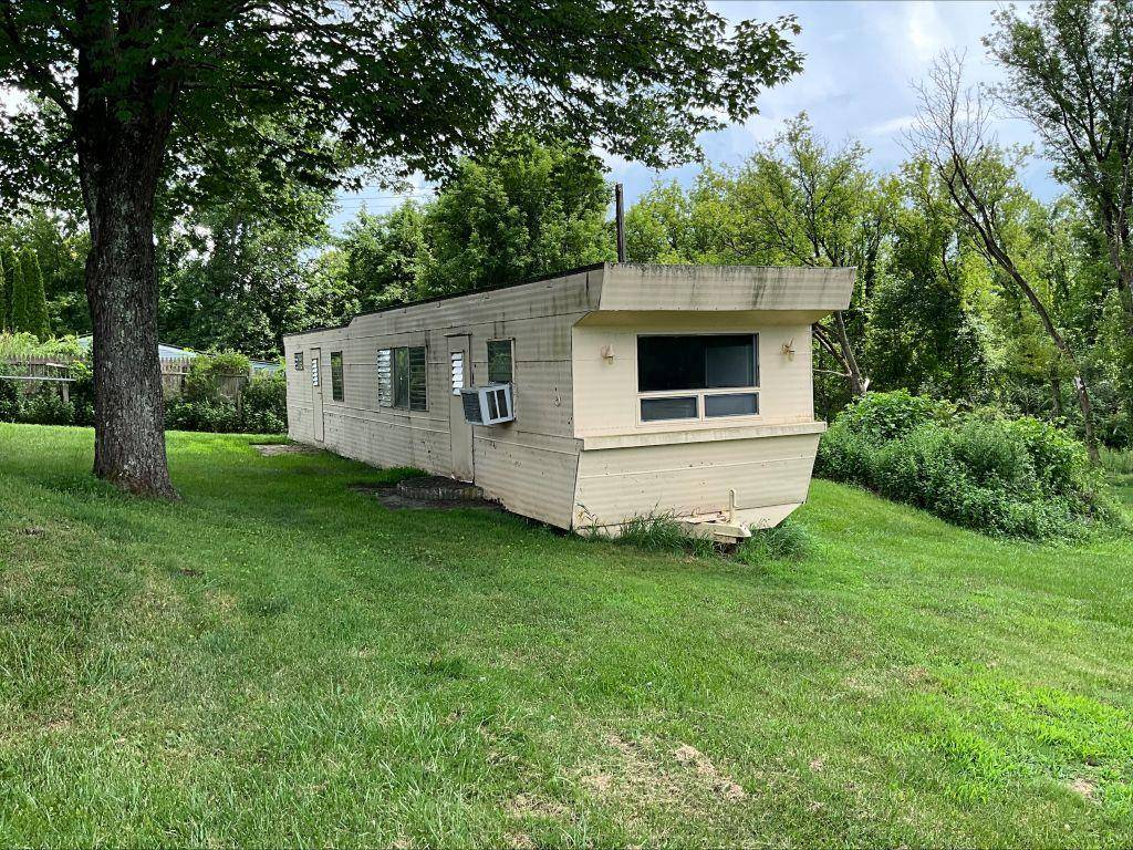 Wingdale, NY 12594,23 Clearview RD
