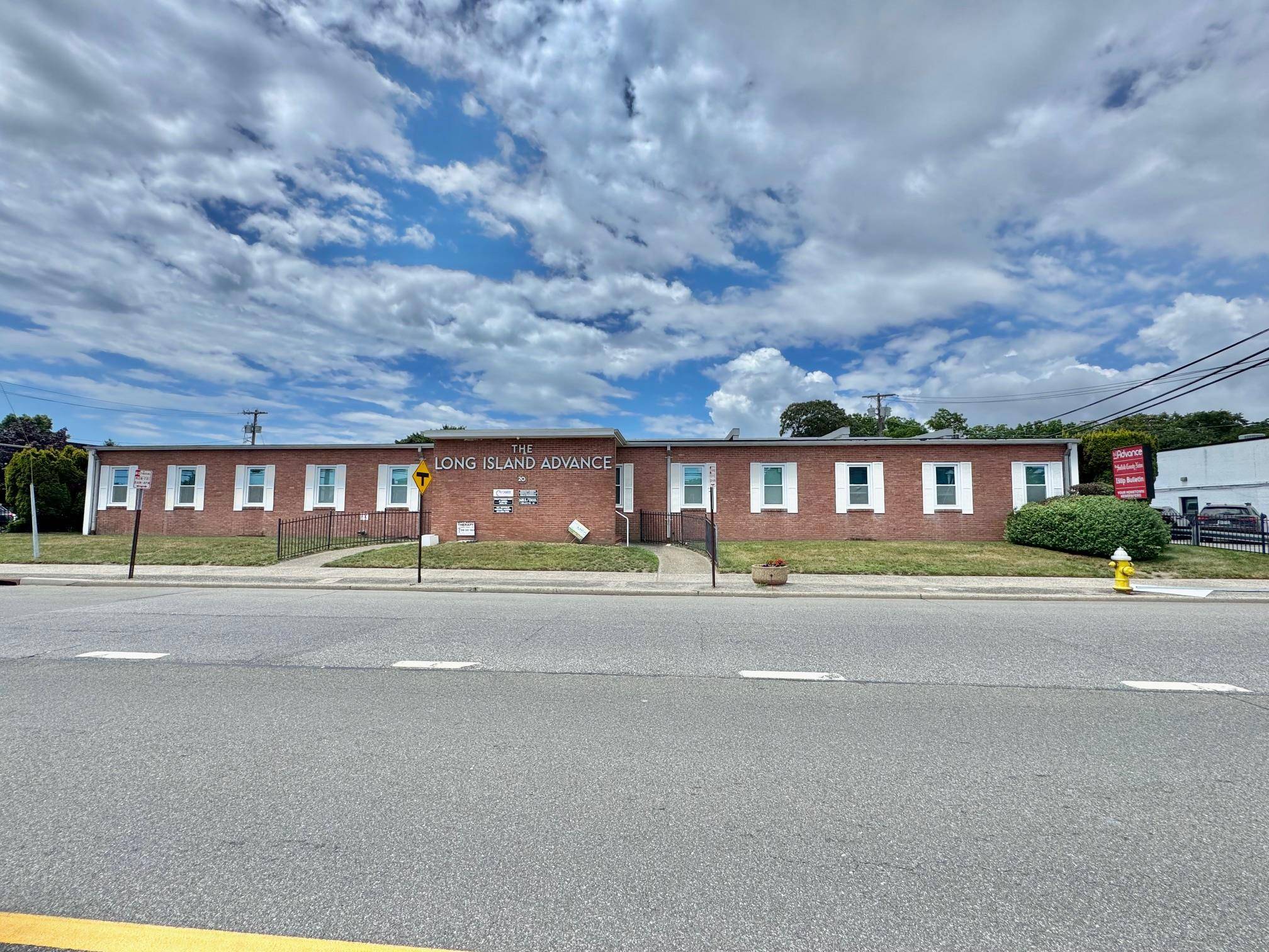 Patchogue, NY 11772,20 Medford AVE