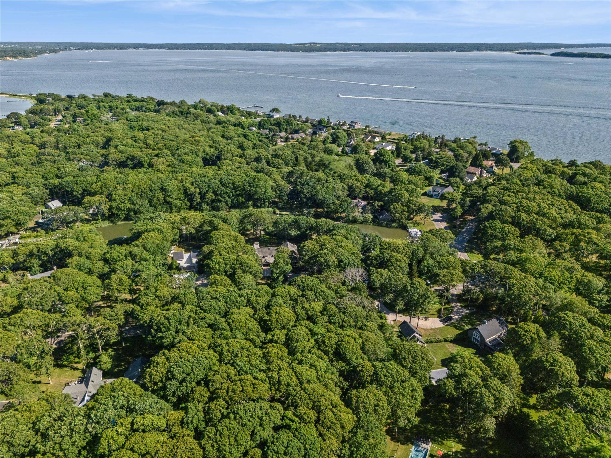 Shelter Island, NY,8 Wheeler