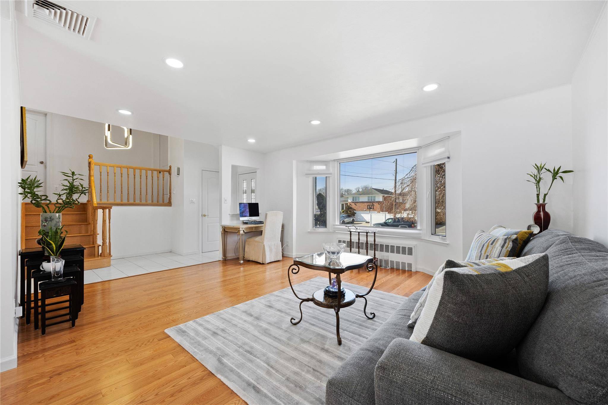 Levittown, NY 11756,46 Norman LN