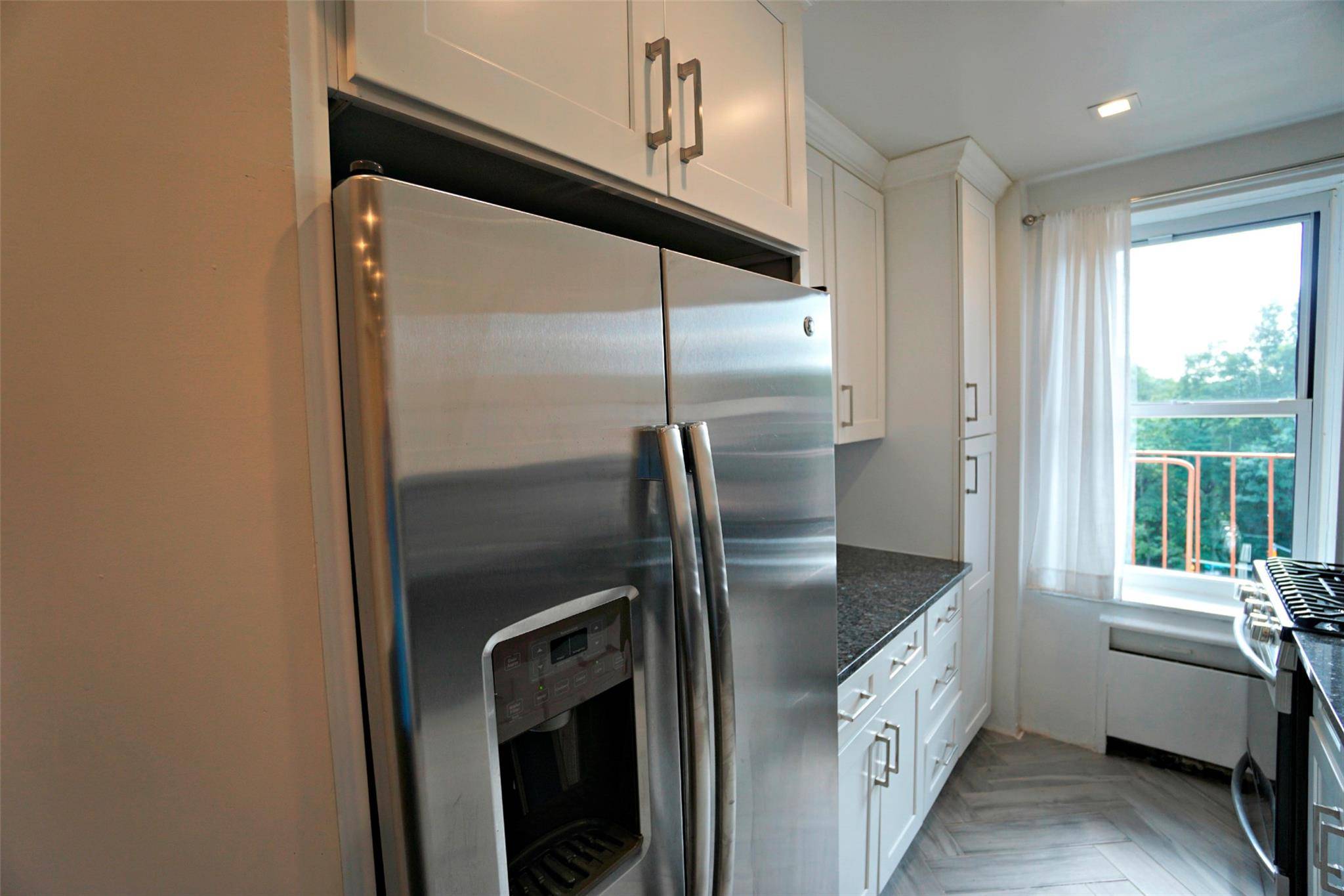 Forest Hills, NY 11375,7281 113th ST #5F