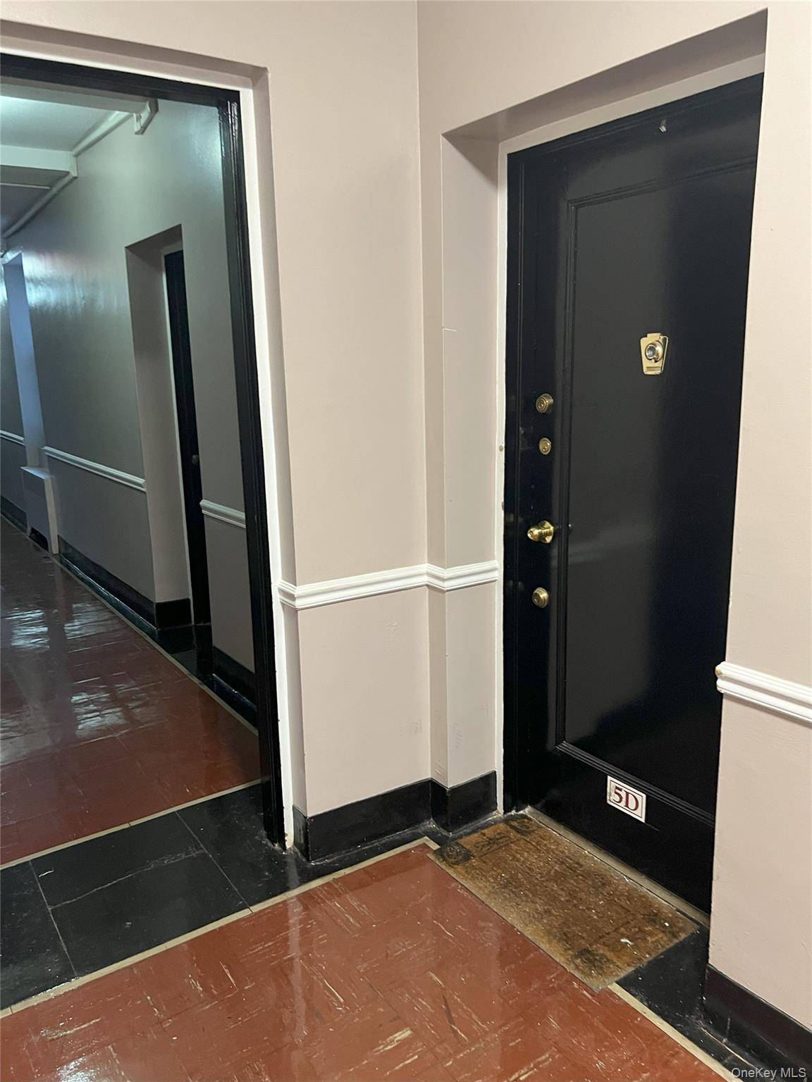 Mount Vernon, NY 10552,290 Collins AVE #5-D