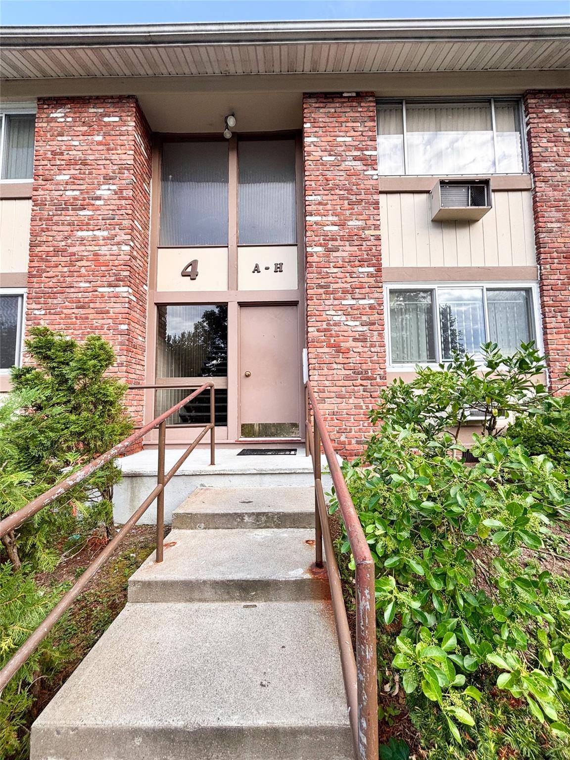 Peekskill, NY 10566,4 Rolling WAY #D