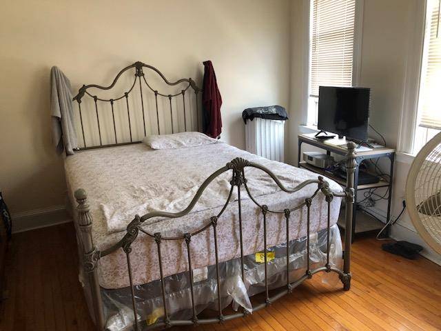 Glendale, NY 11385,7403 Myrtle AVE