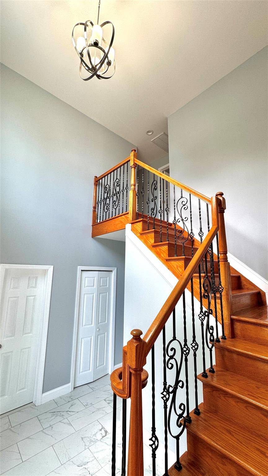 Hicksville, NY 11801,99 Winter LN