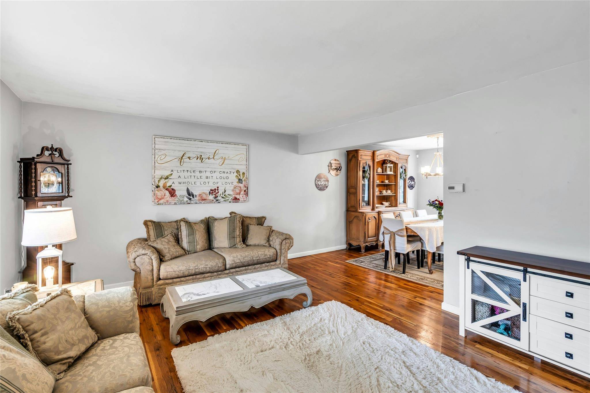 Lake Grove, NY 11755,43 Longstreet DR