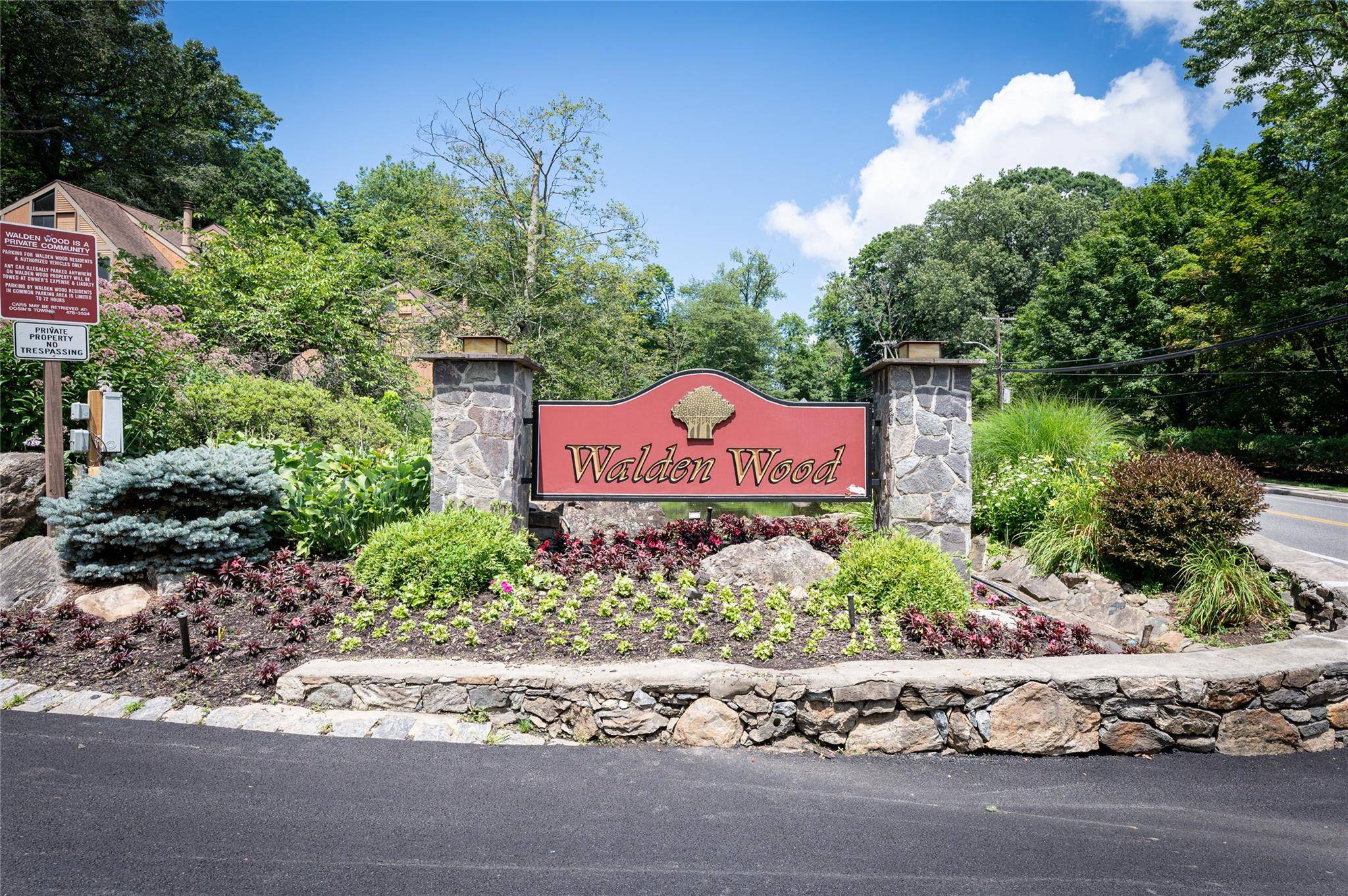 Dobbs Ferry, NY 10522,26 Round Hill RD