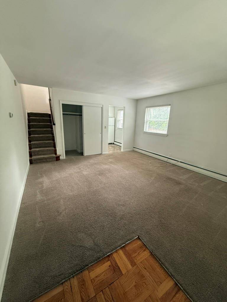 Pearl River, NY 10965,18 S Henry ST #18