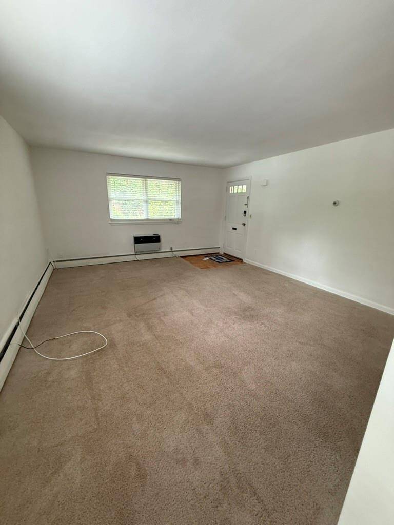 Pearl River, NY 10965,18 S Henry ST #18