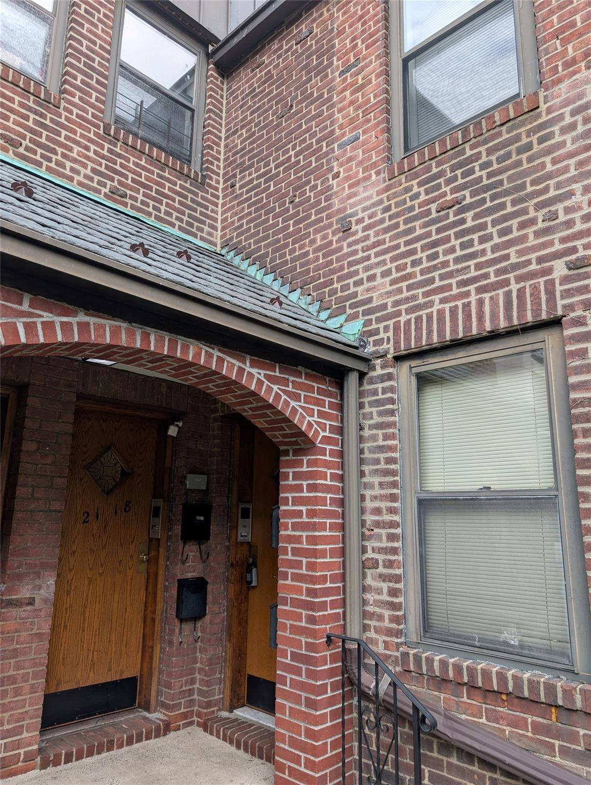 Astoria, NY 11370,21-16 77 Street 2nd Floor