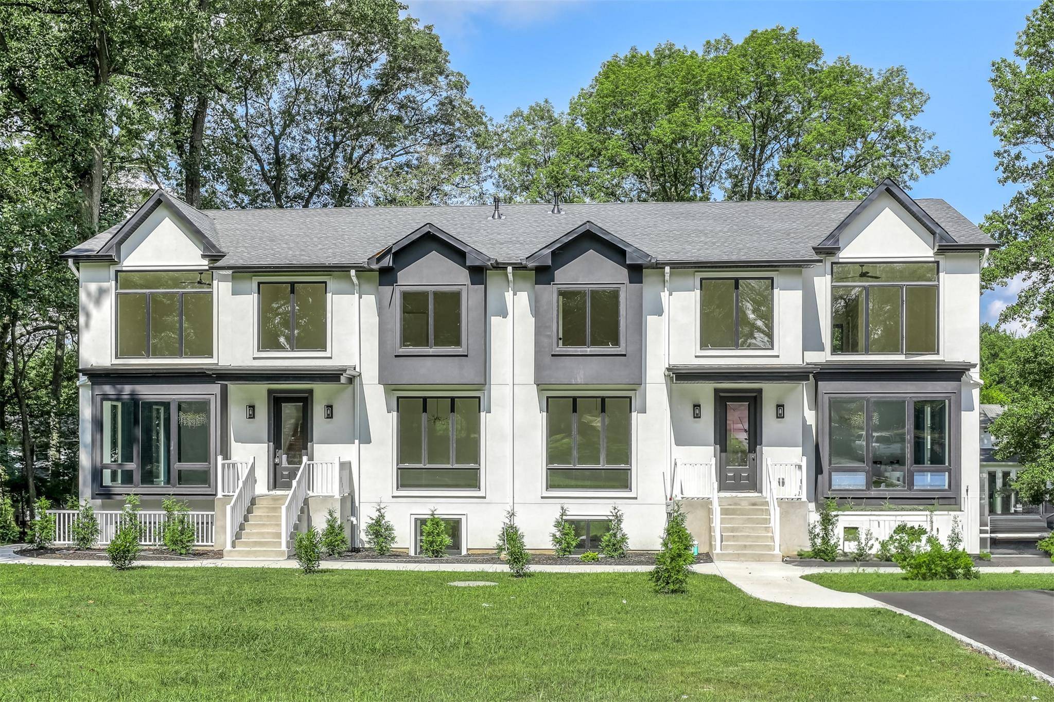 Spring Valley, NY 10977,613 Union RD