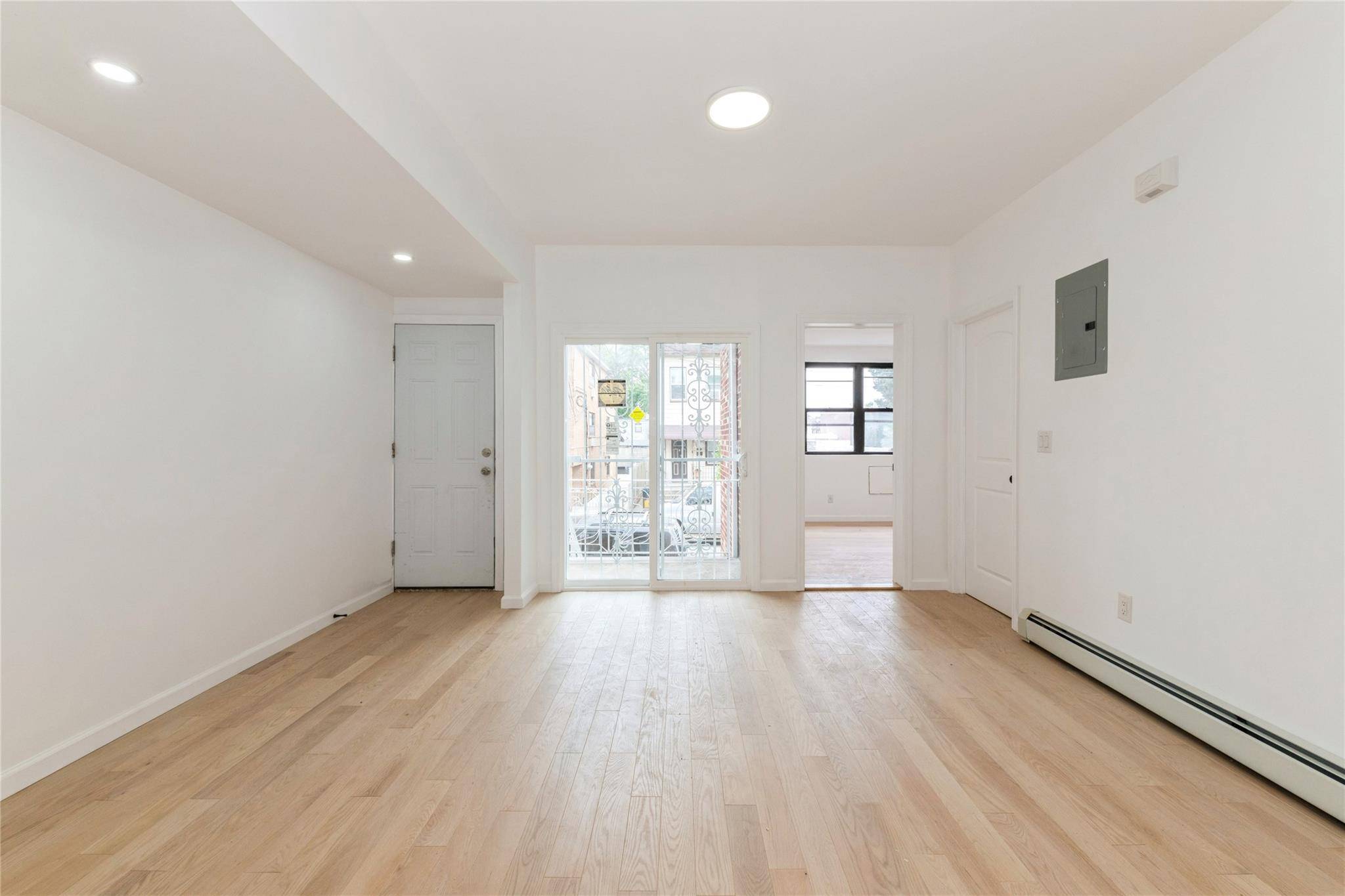 Corona, NY 11368,10337 52nd AVE