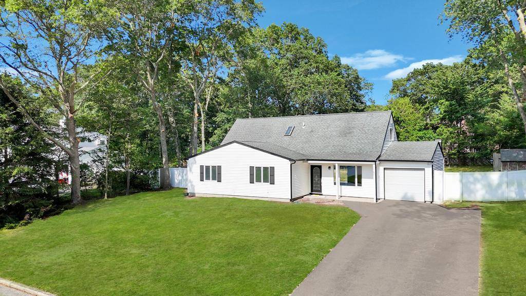 Coram, NY 11727,9 Wakefield AVE