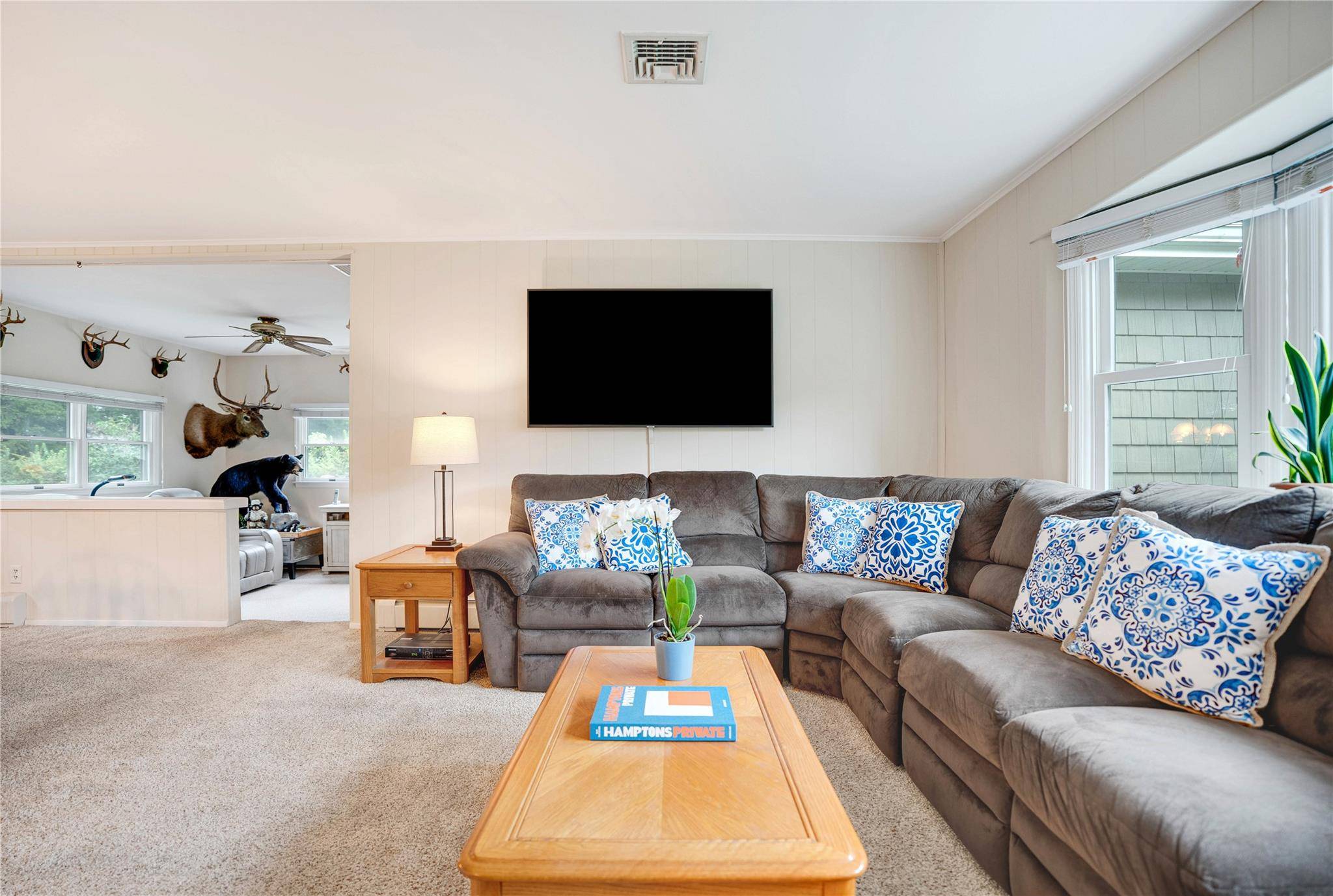 Hampton Bays, NY 11946,7 Russell RD