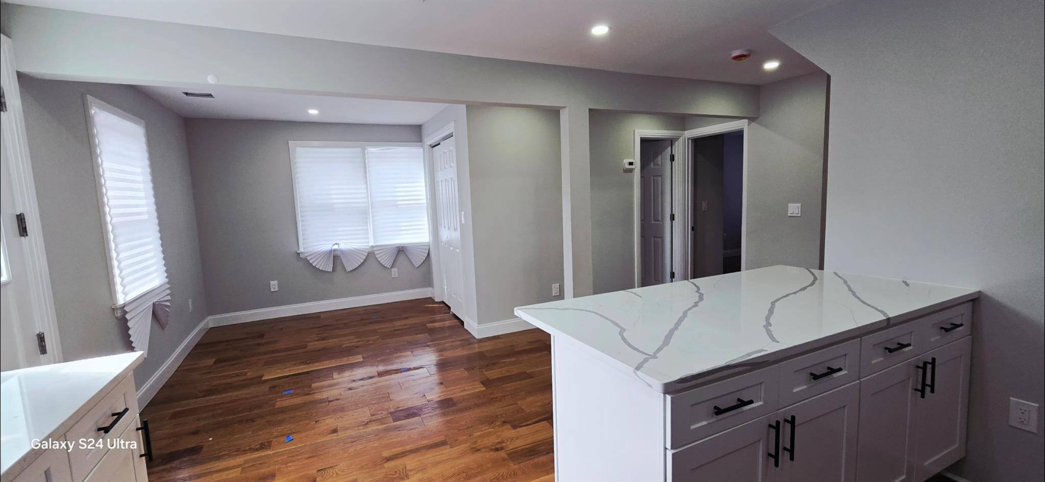Lindenhurst, NY 11757,45 Venetian Prom