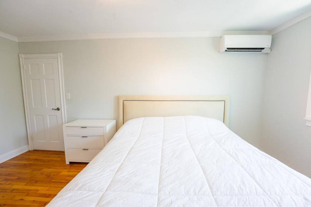Flushing, NY 11367,15318 78th RD