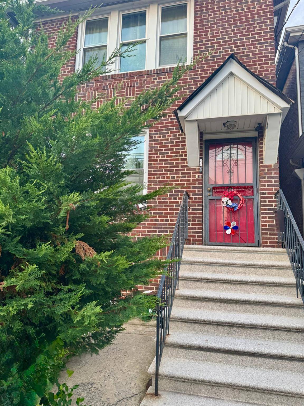 Bronx, NY 10461,1950 Tomlinson AVE