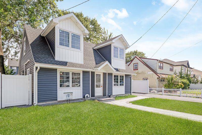 Cedarhurst, NY 11516,335 Peninsula BLVD