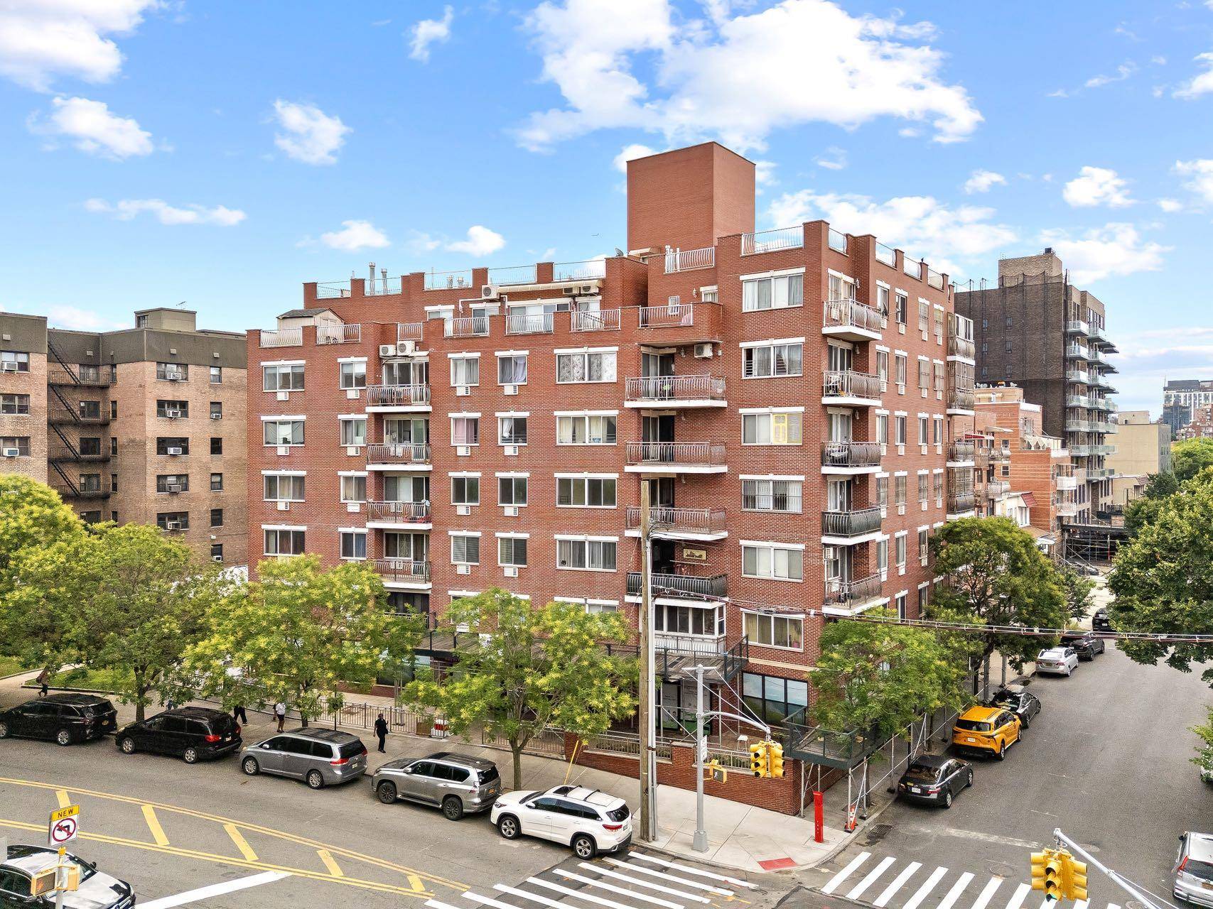 Flushing, NY 11354,137-08 31st RD #6D