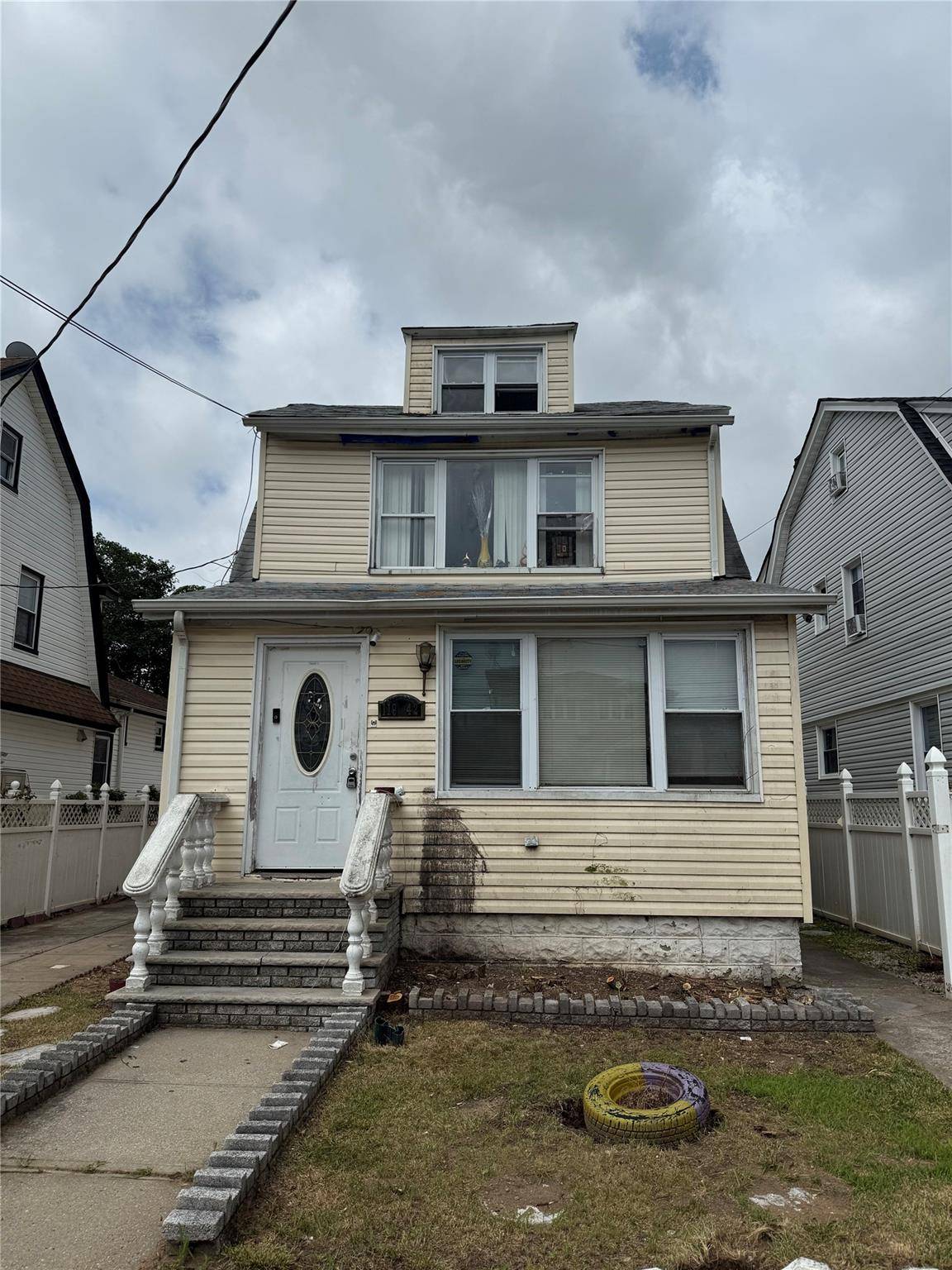 Saint Albans, NY 11412,11942 189th ST