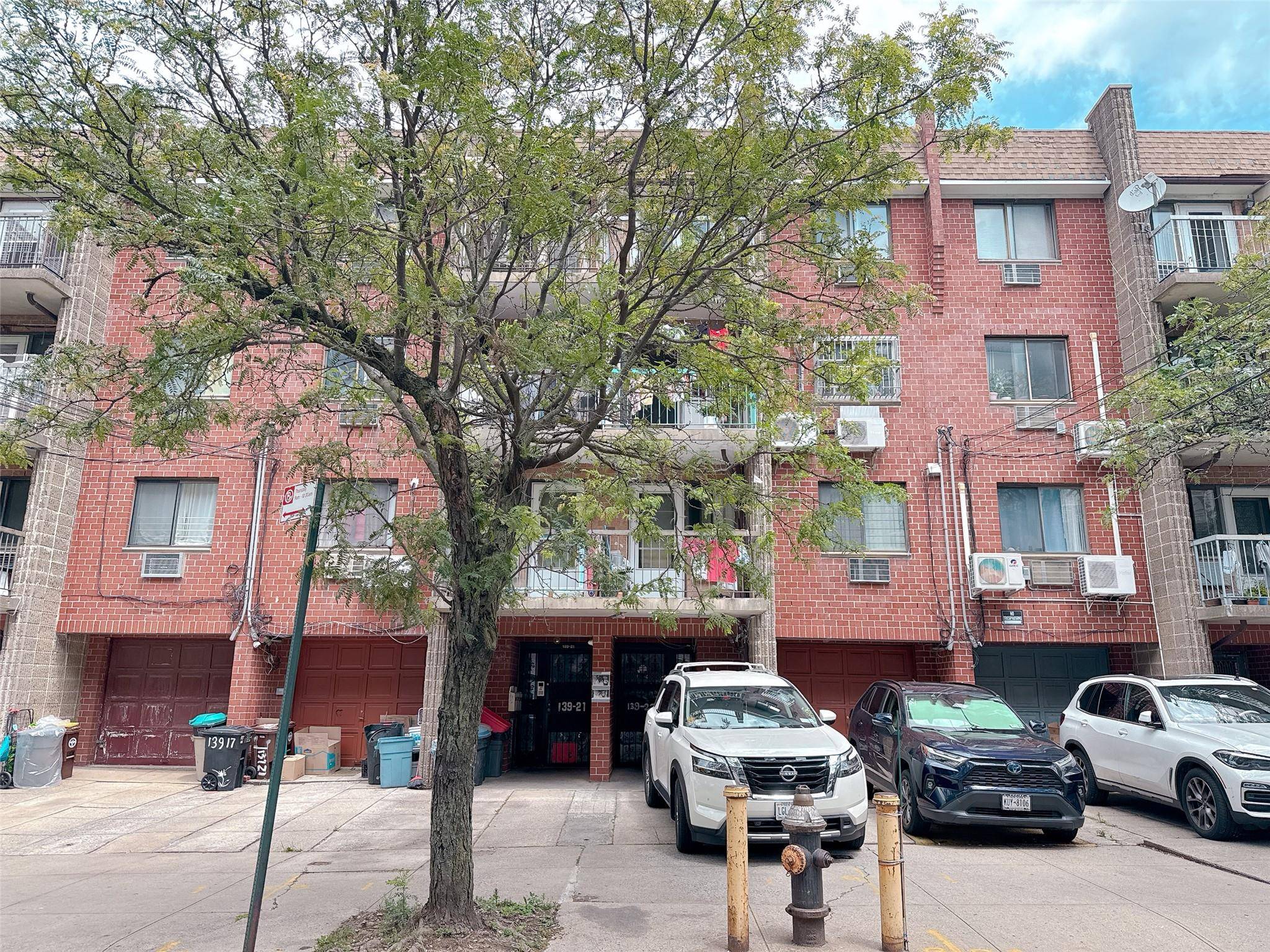 Flushing, NY 11354,13923 34th AVE #101