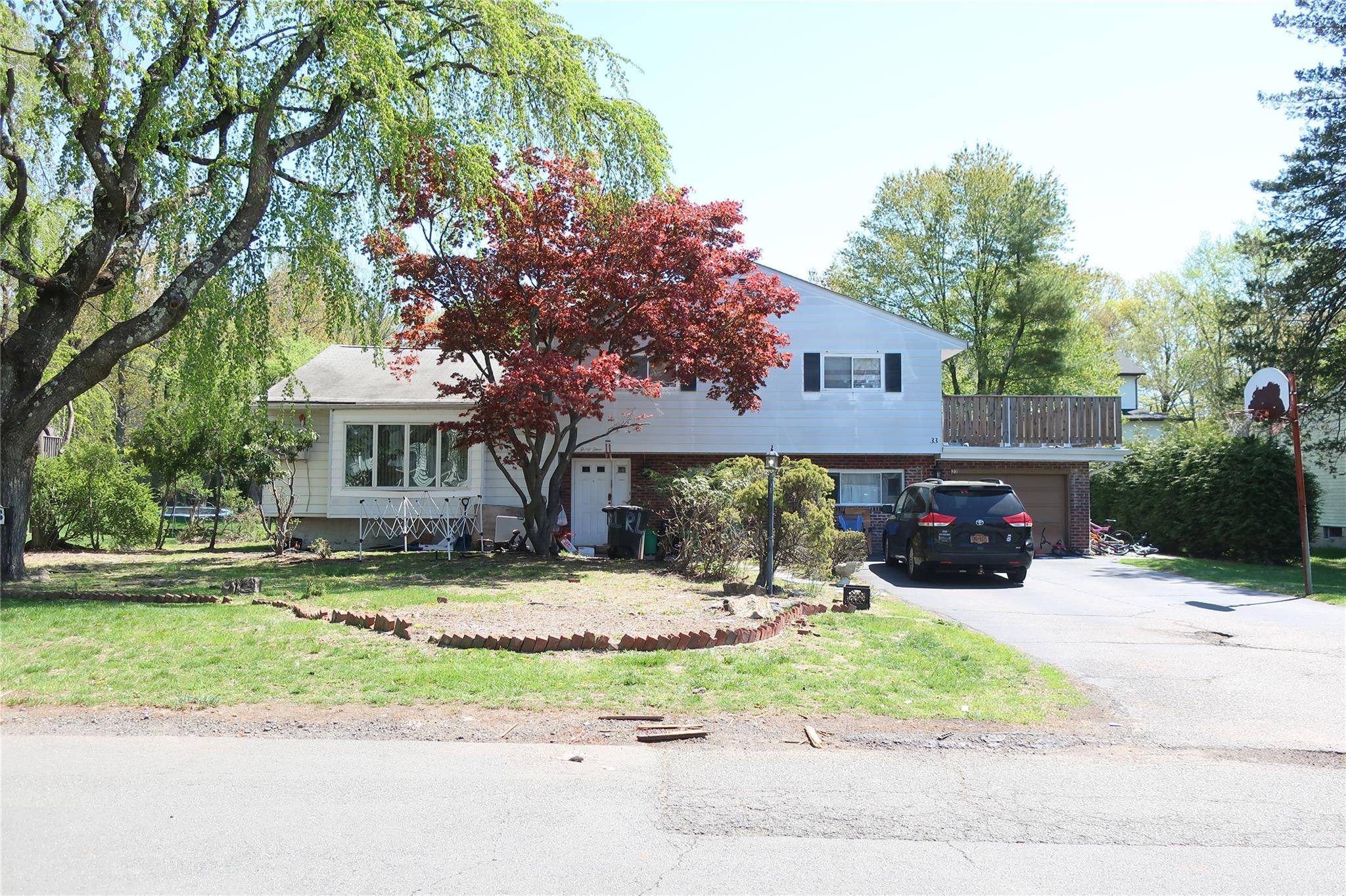 Monsey, NY 10952,33 Briarcliff DR