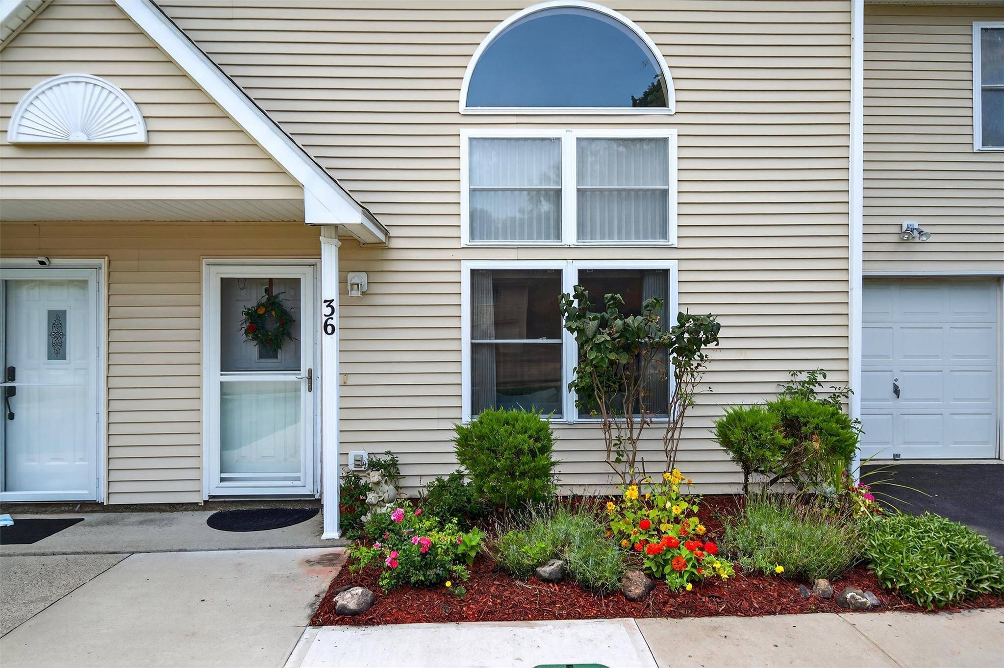 Warwick, NY 10990,36 Village Cove