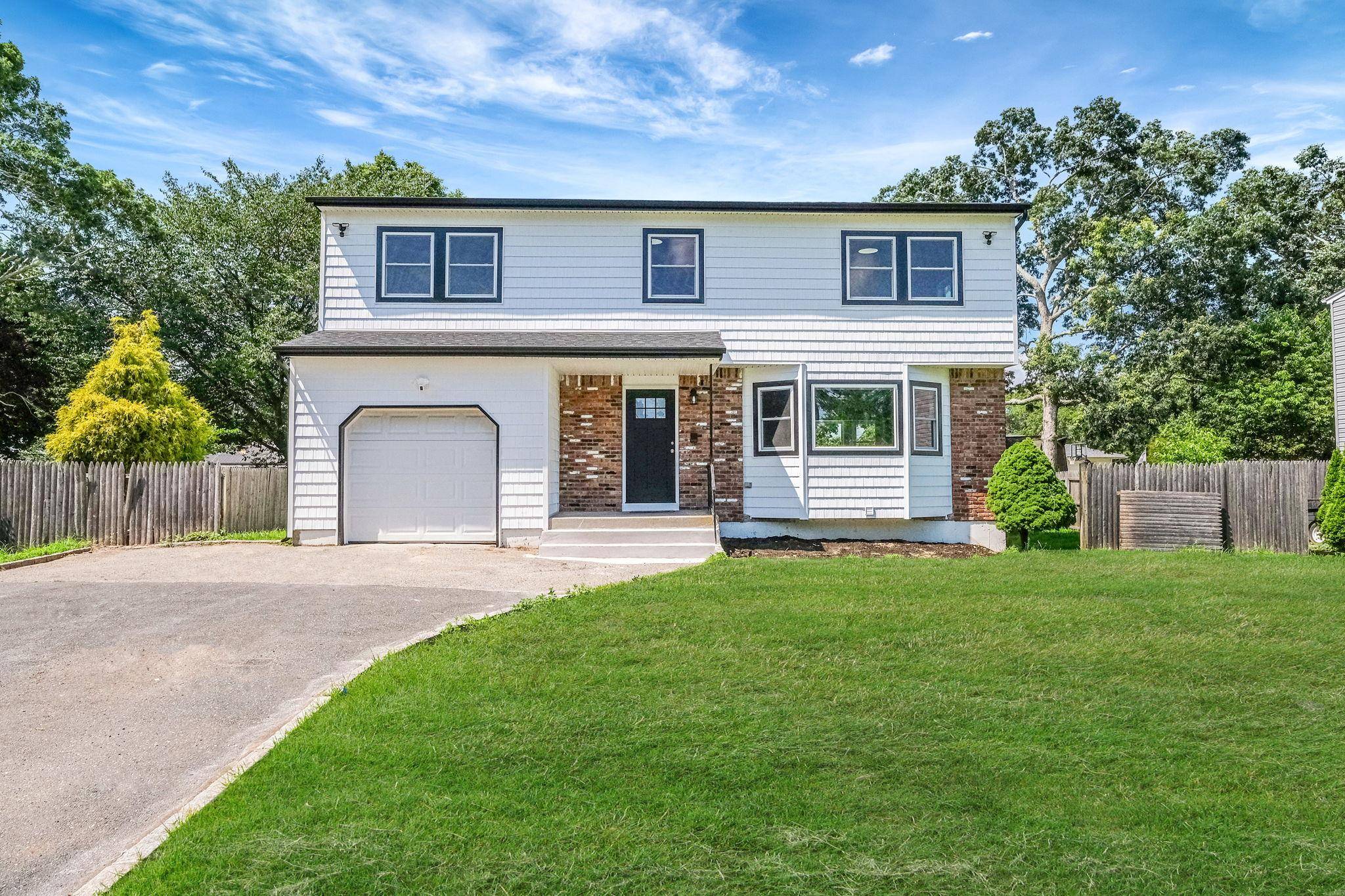 Shirley, NY 11967,55 Lama DR