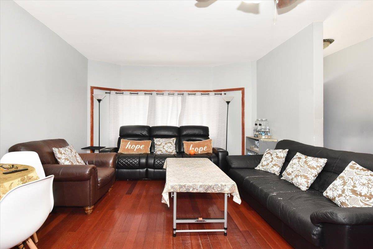 Richmond Hill, NY 11419,112-03 95th AVE