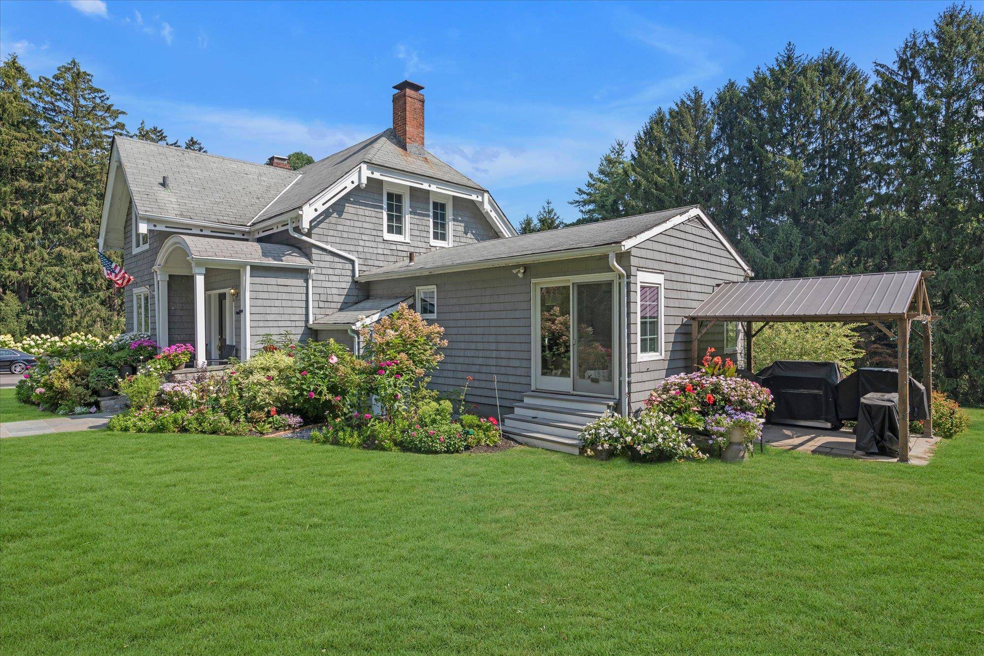 Oyster Bay Cove, NY 11771,79 Cove RD