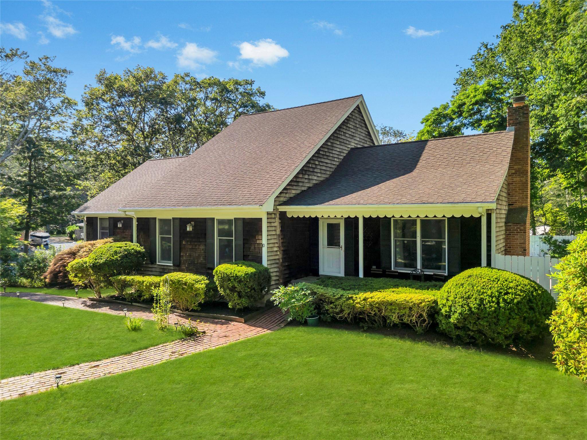 Calverton, NY 11933,10 Harper RD