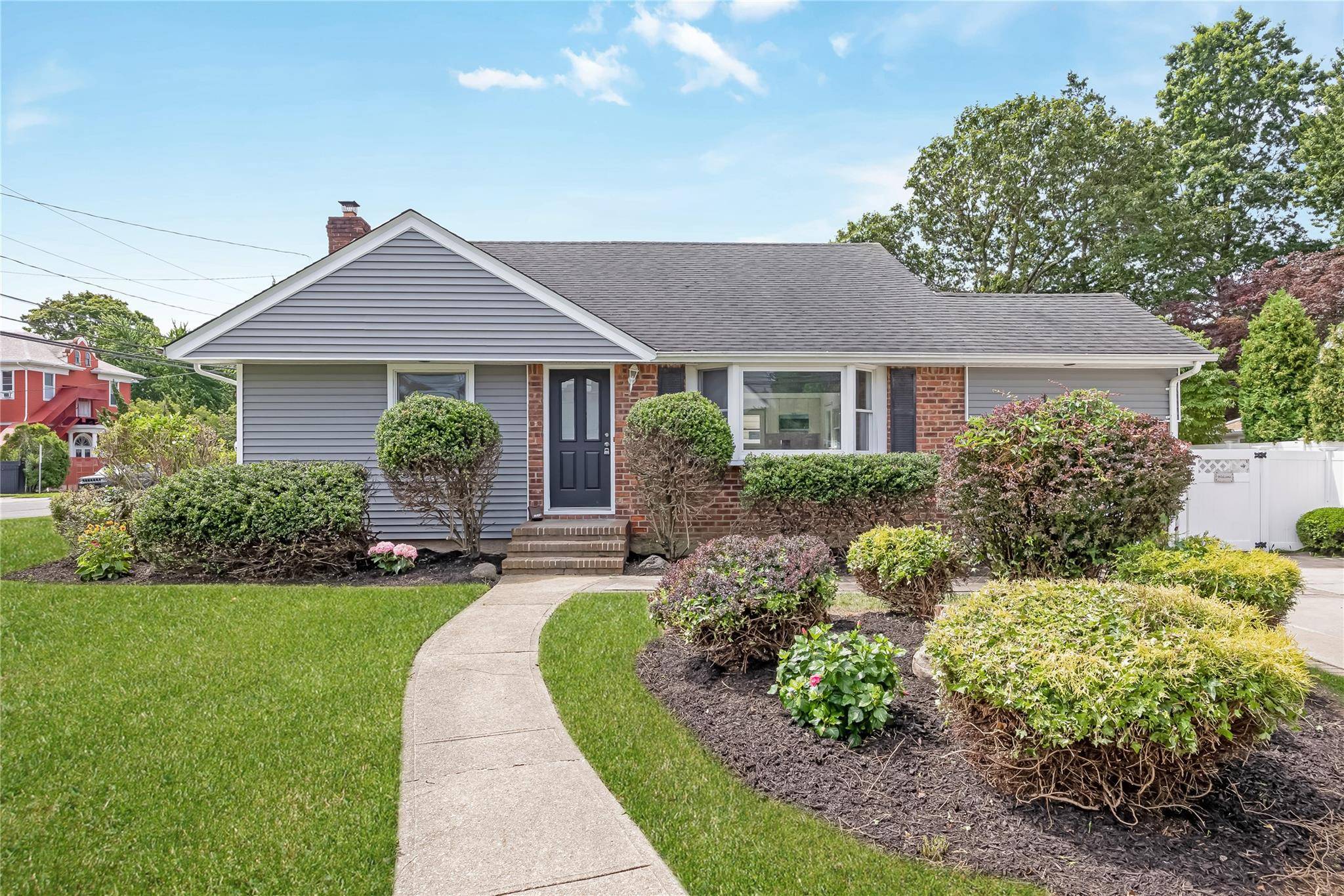 Wantagh, NY 11793,3388 Maplewood DR