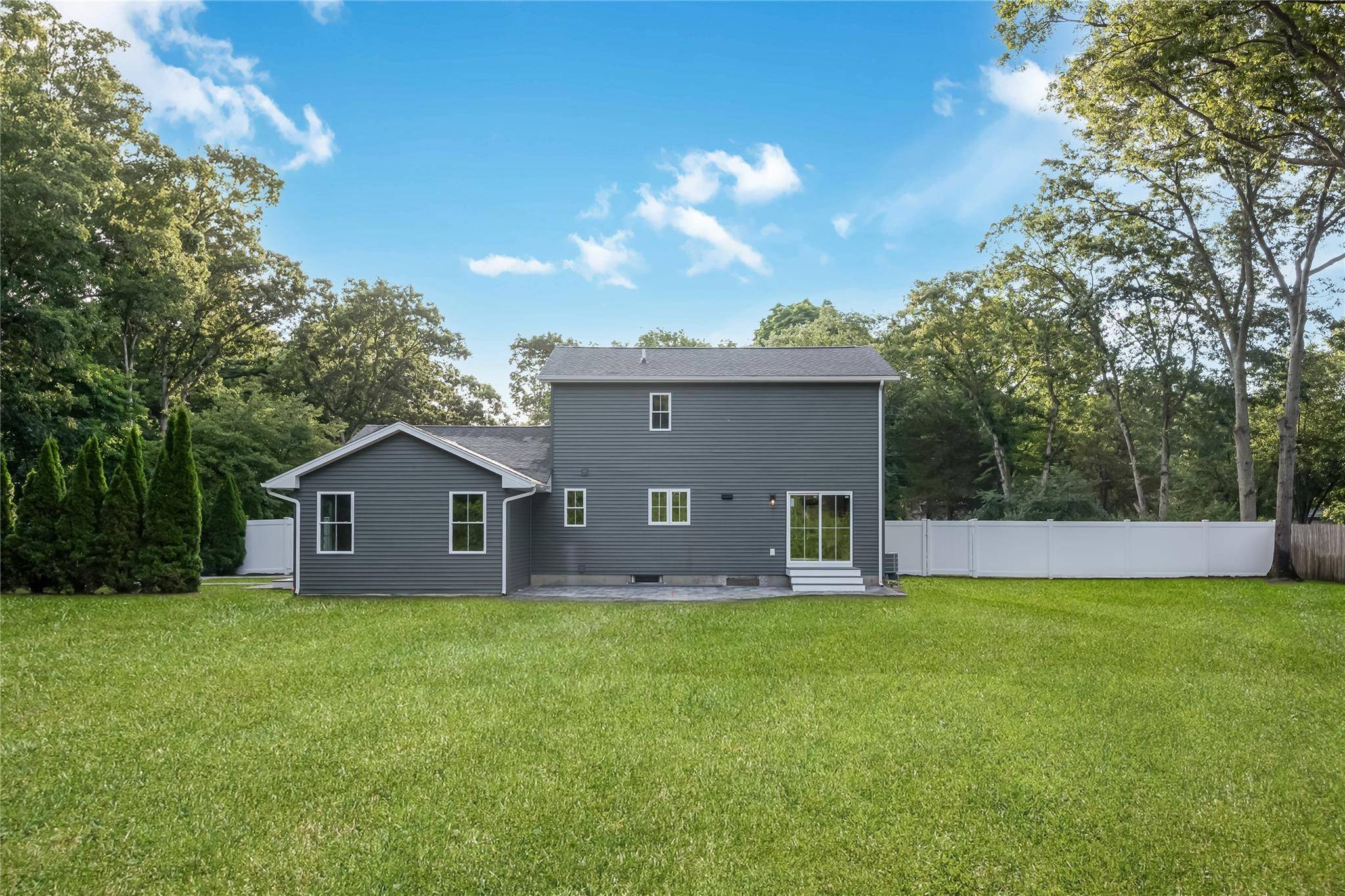 Miller Place, NY 11764,444 Miller Place RD