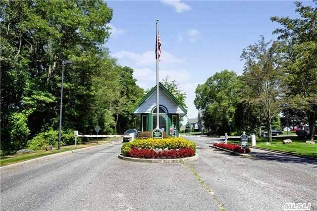 Middle Island, NY 11953,1 Kate CIR